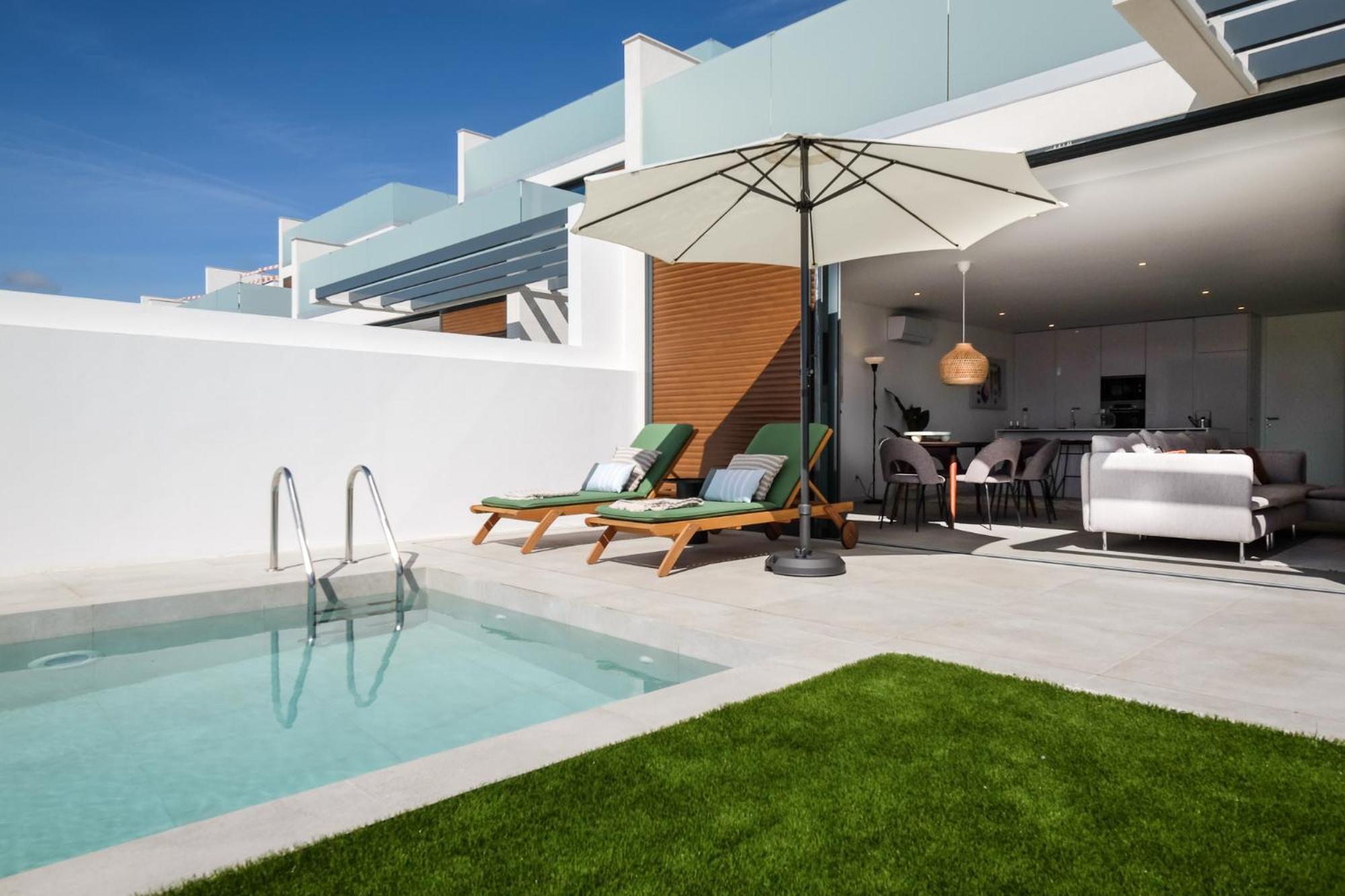Holiday home Casa Do Colhereiro With Private Pool In *