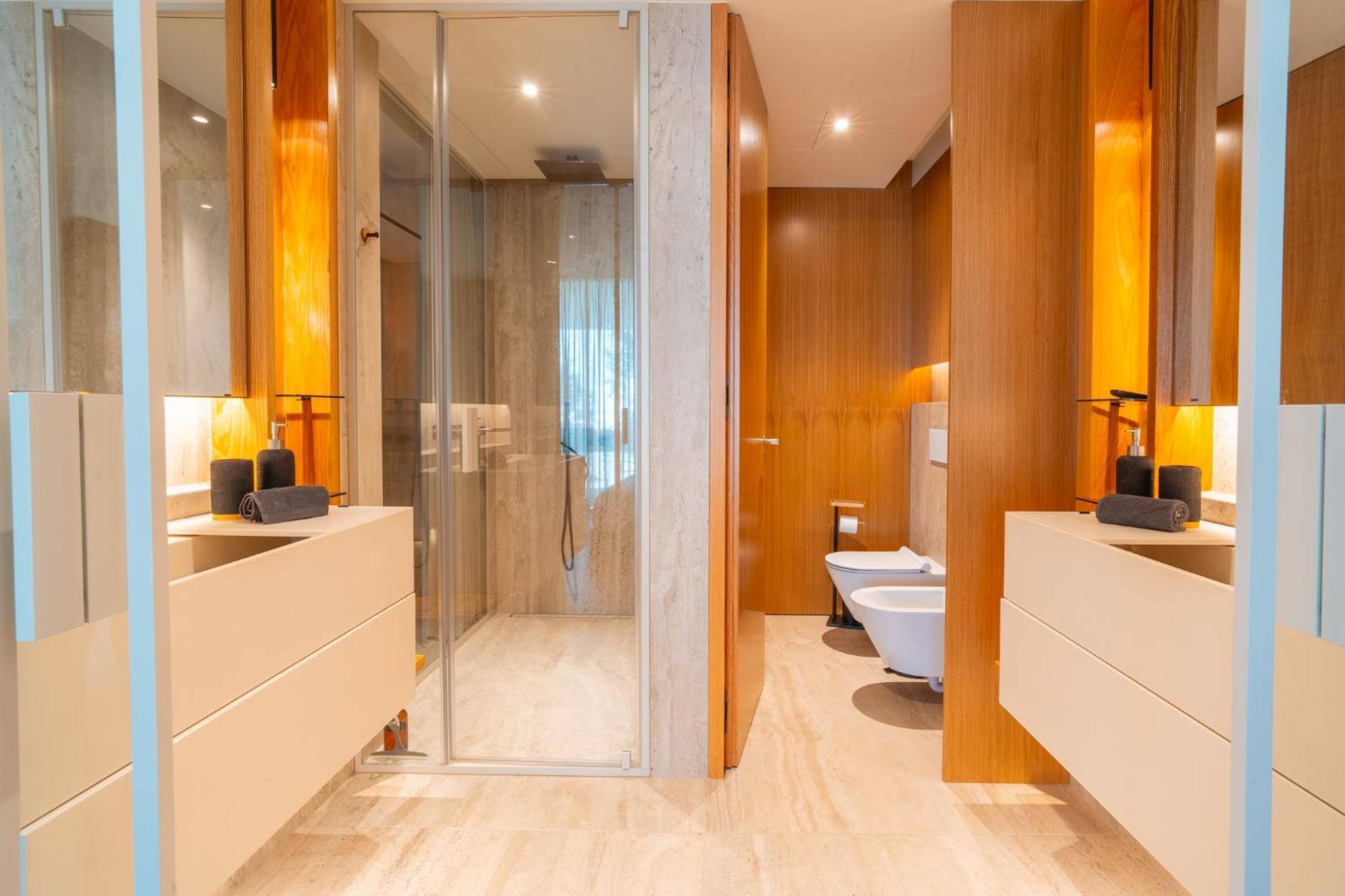 Savoy Monumentalis Your In Madeira Island Apartment