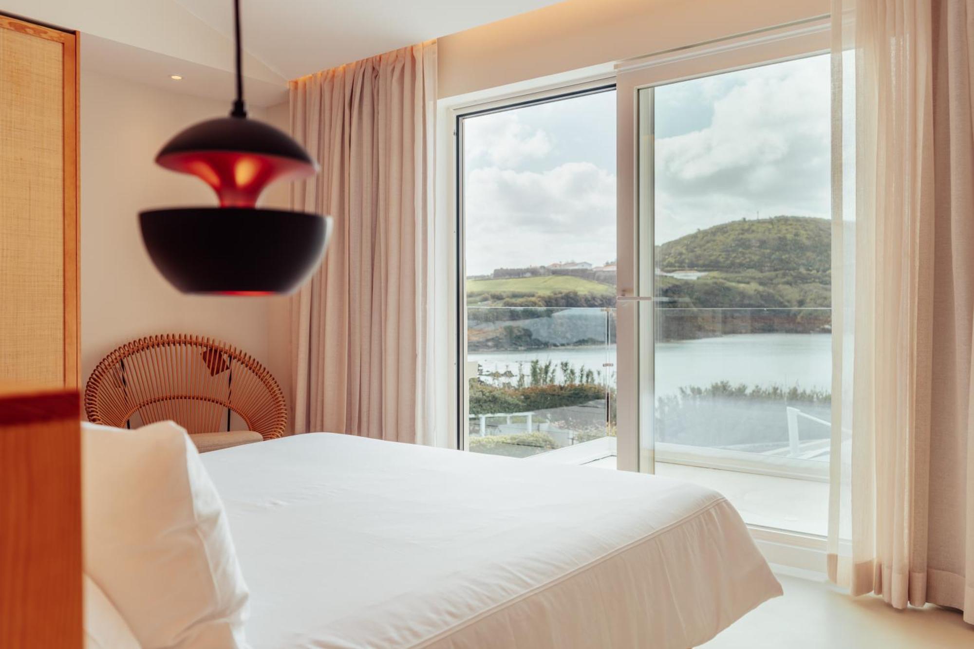 Silveira Bay Lounge Retreat Angra do Heroismo