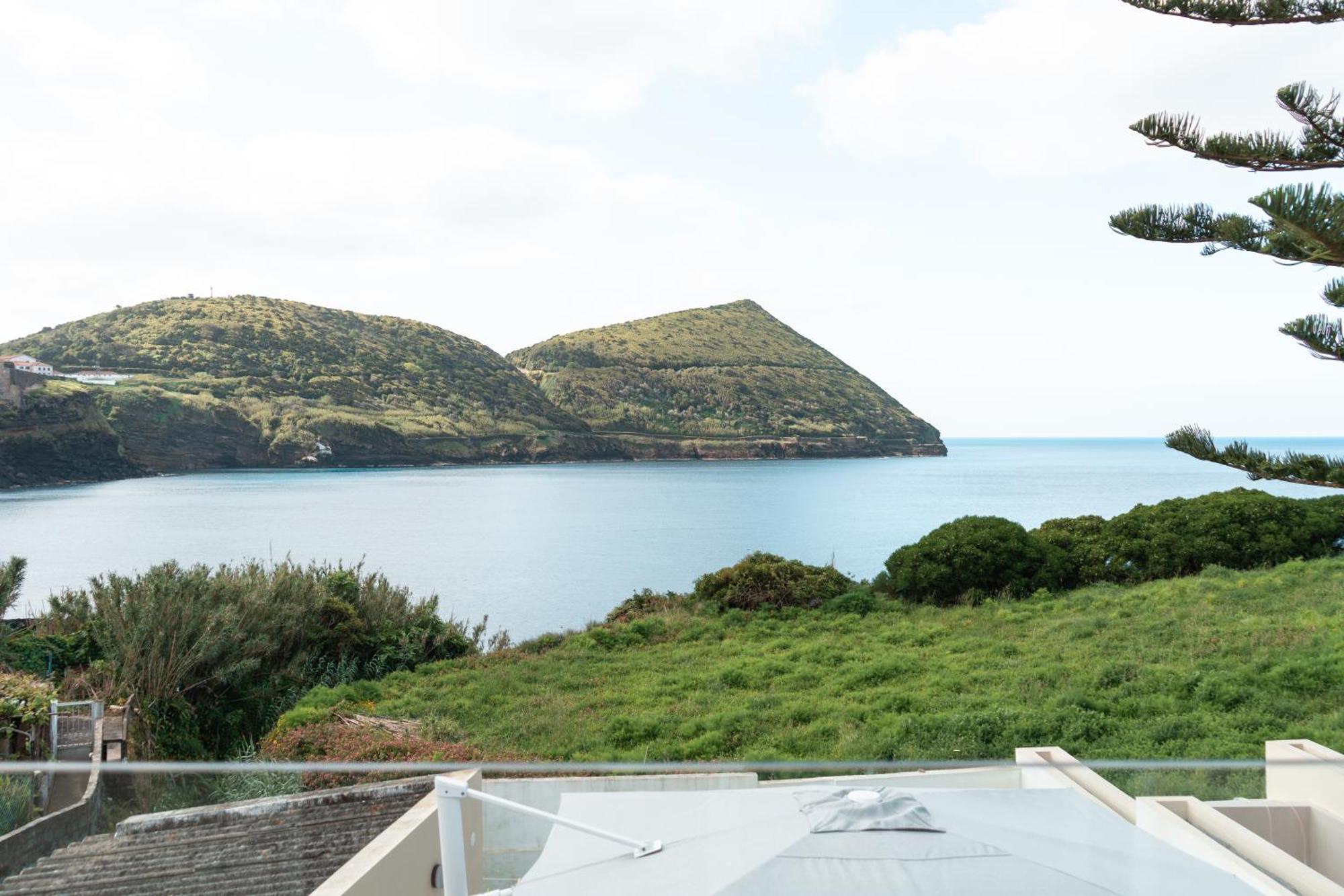 Silveira Bay Lounge Retreat