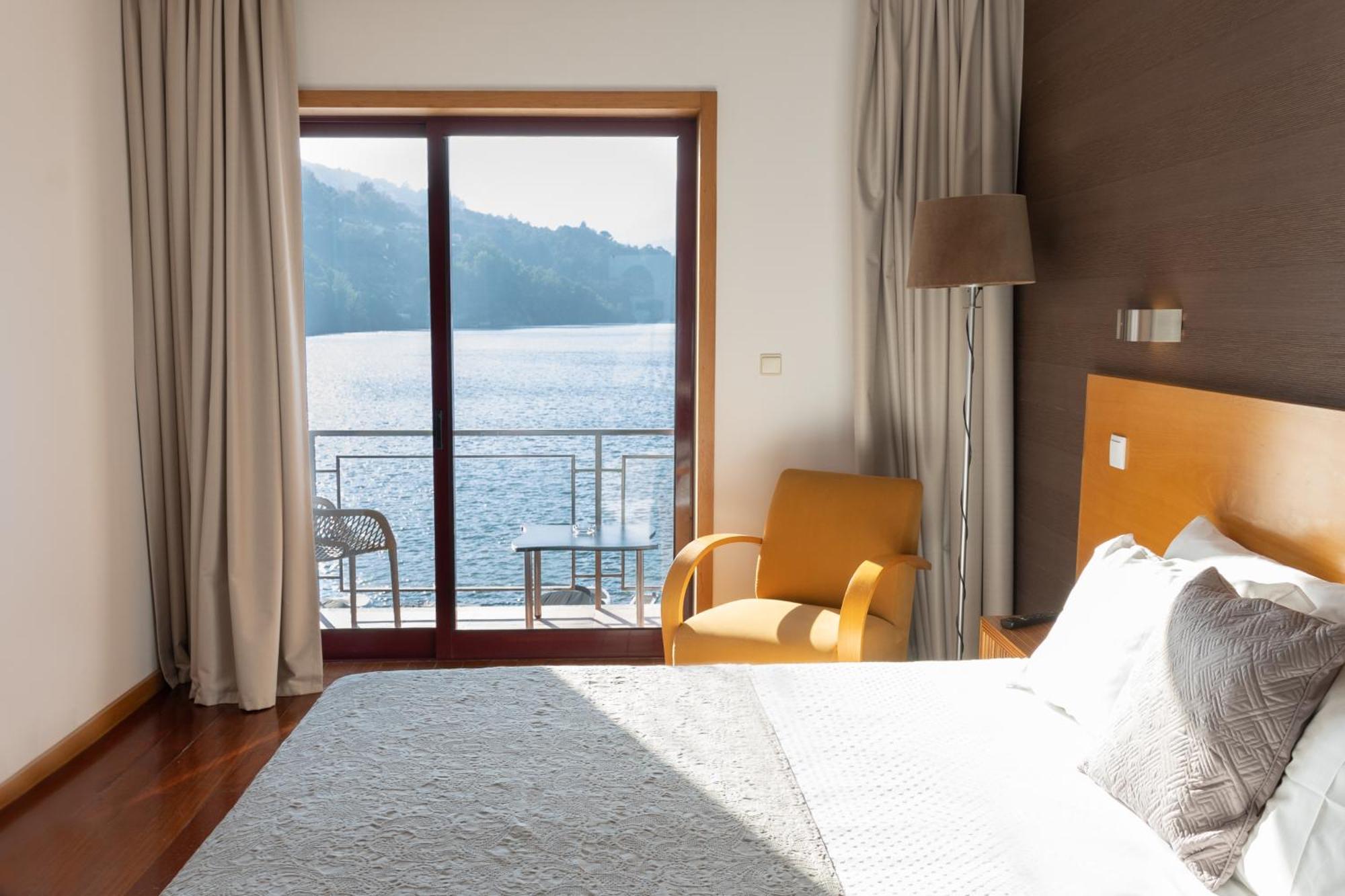 Douro Porto Antigo Hotel 4*