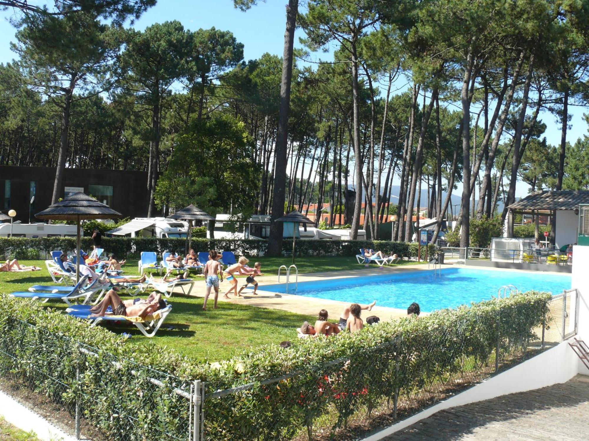 Parque De Campismo Orbitur Campsite