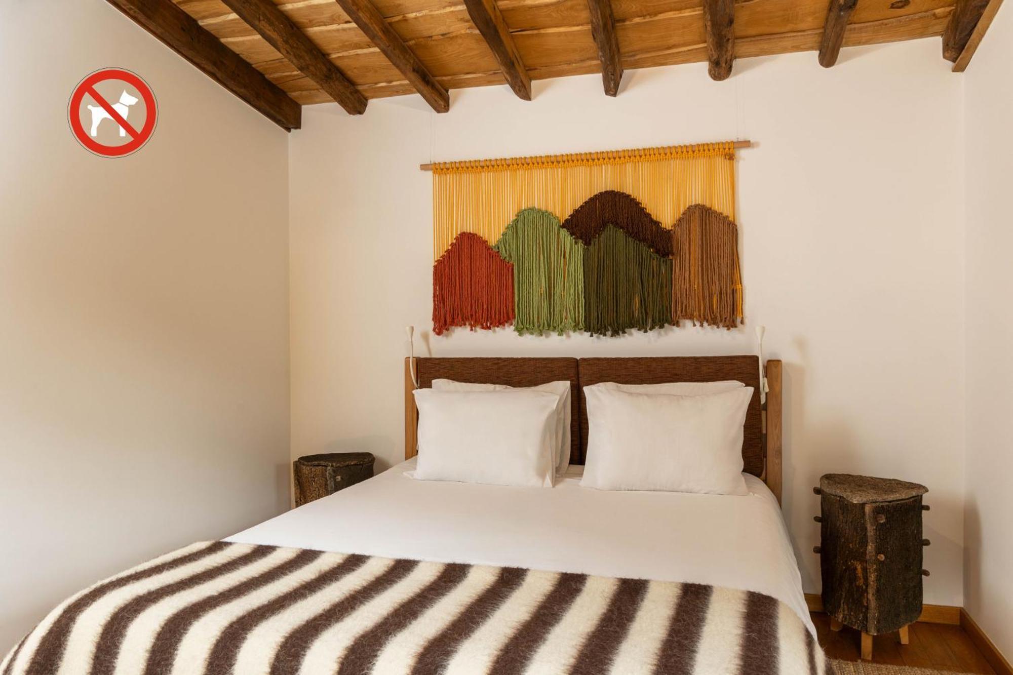 Cerdeira - Home For Creativity Country house Lousa (Central Portugal)