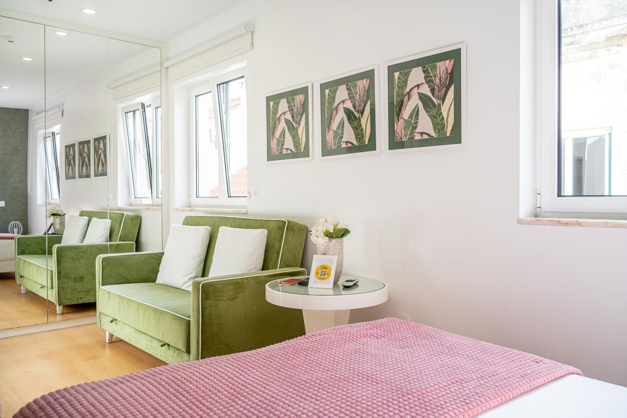 By The Sea - Bed & Breakfast