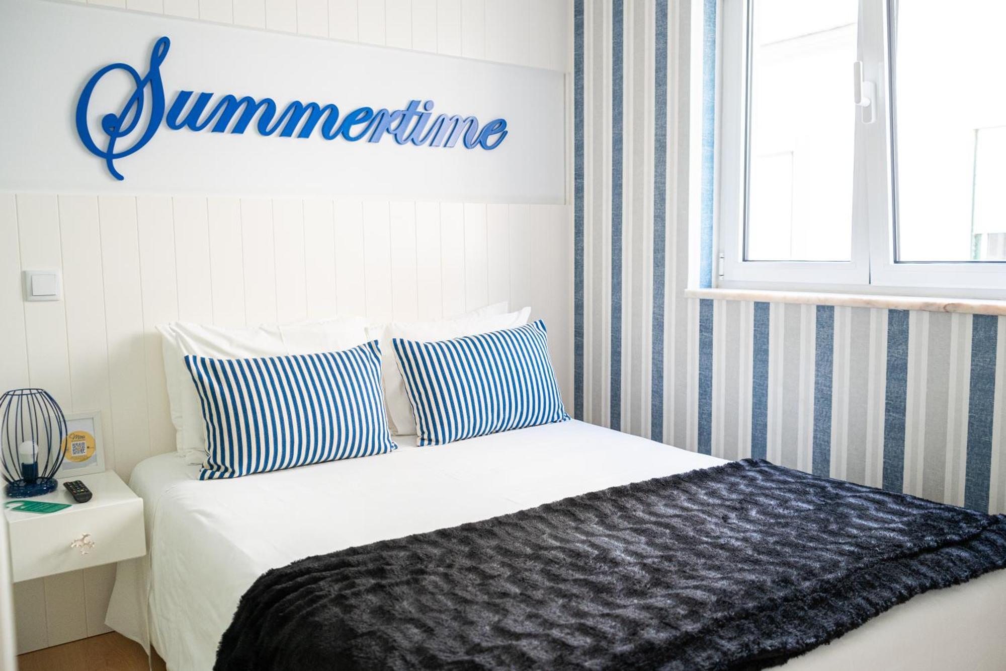 By The Sea - Bed & Breakfast Nazare