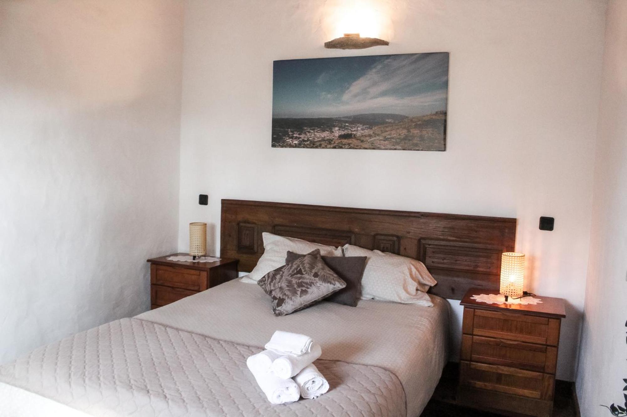 Casas De Pedra - Quinta Da Escola Farm stay Alvados