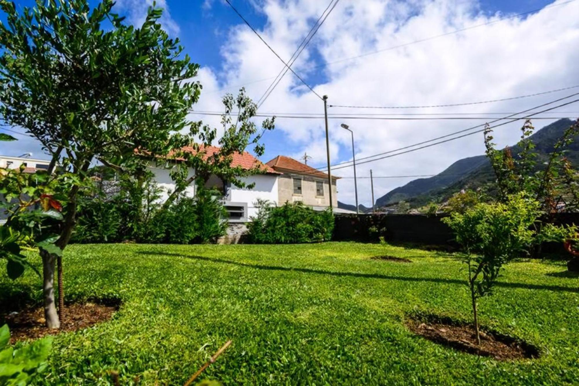 Luxurioeses Haus Der Leidenschaft Holiday home Machico (Madeira)