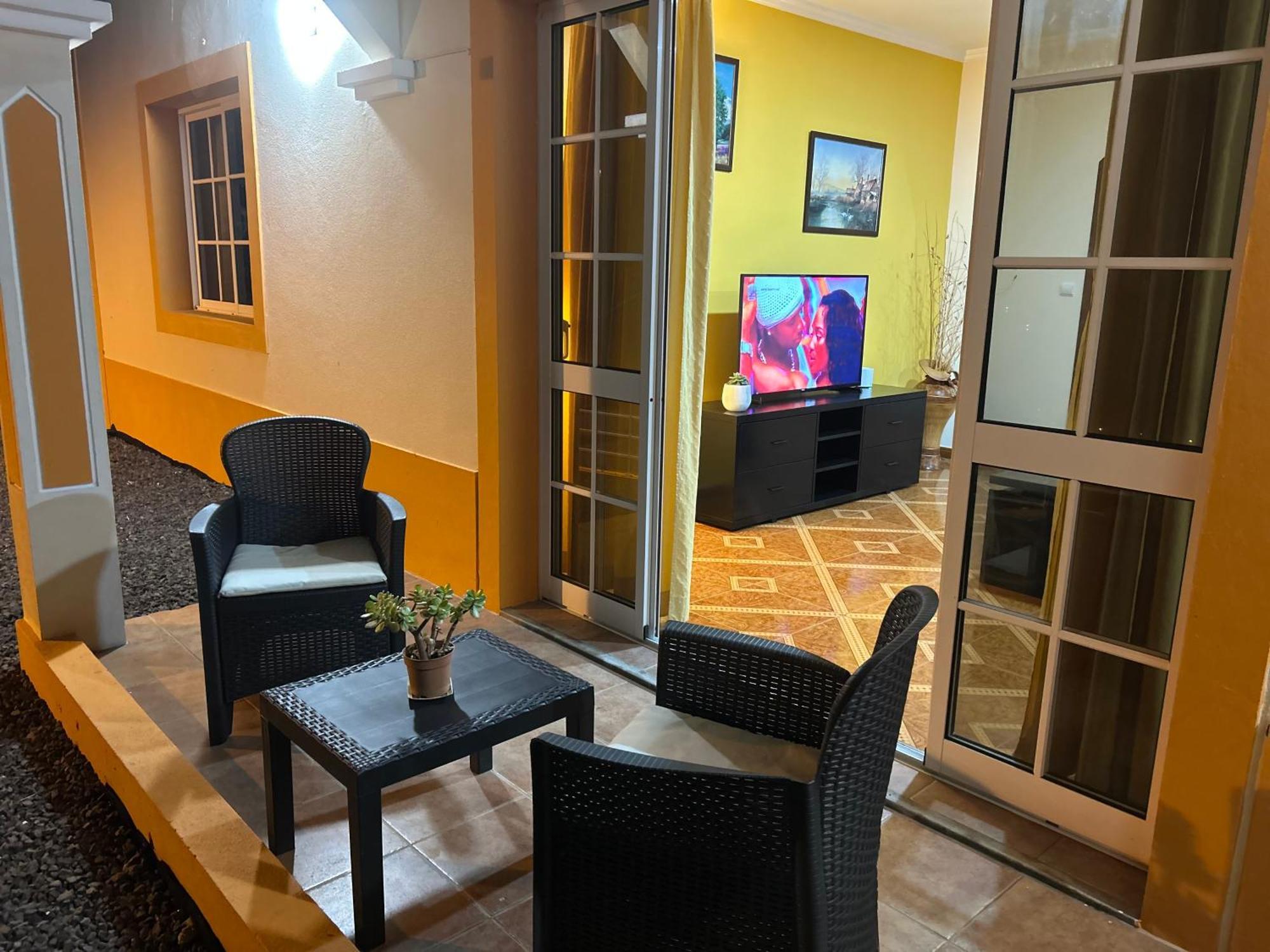 Mendes - Ocean View Holiday home