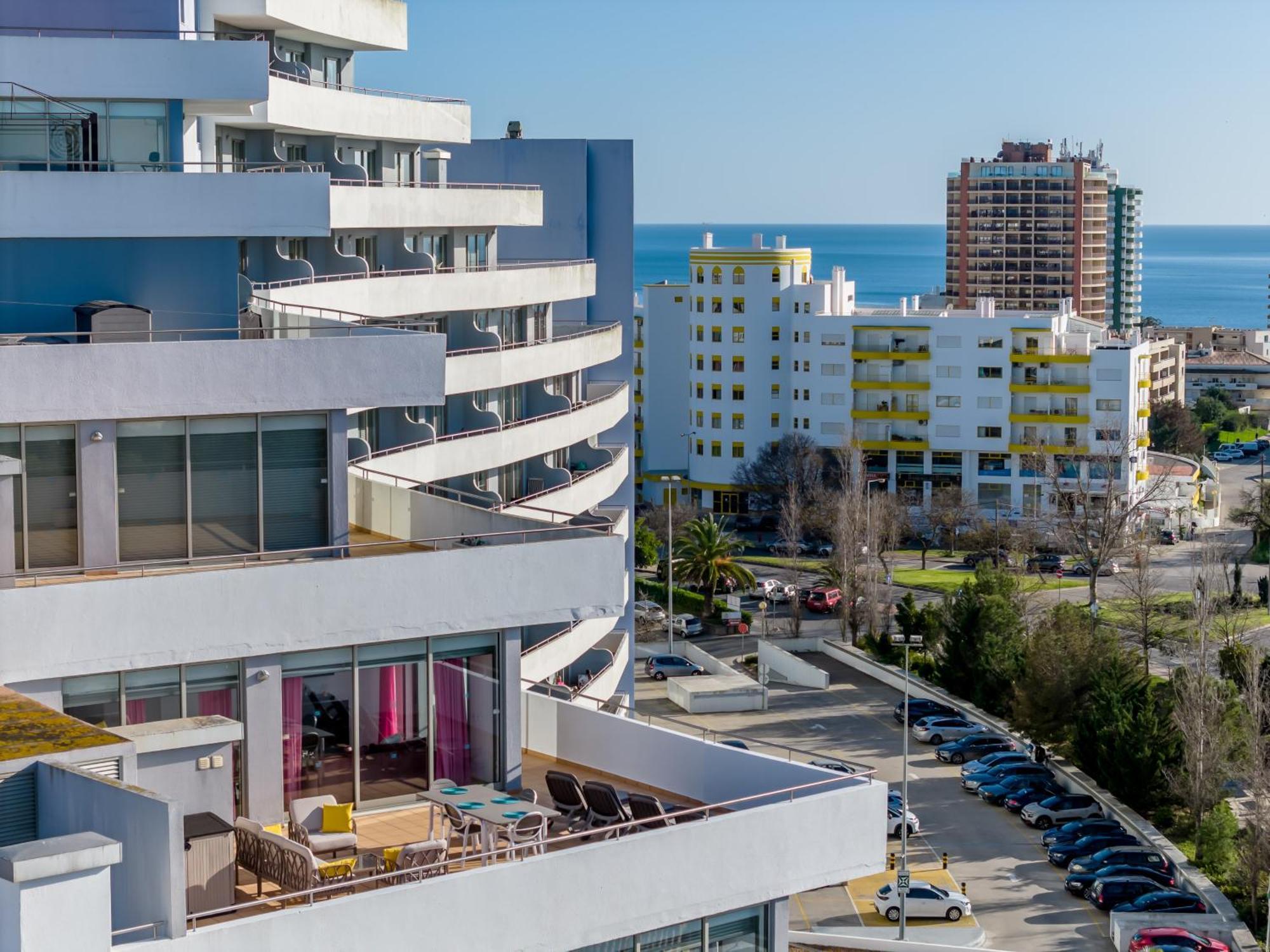 Spectacular 2 Bed Apartment, Huge Terrace And Sea View Apartment