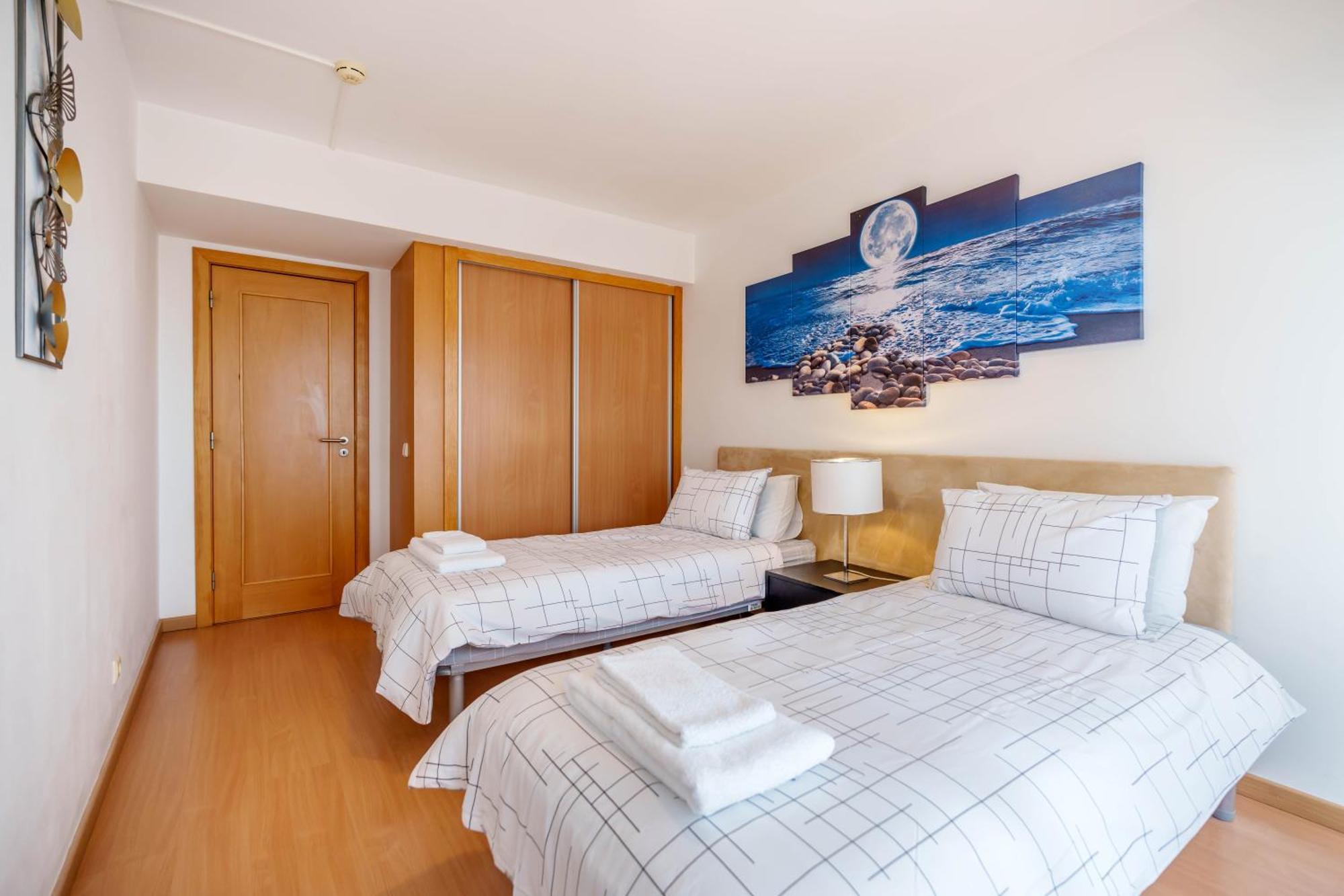 Spectacular 2 Bed Apartment, Huge Terrace And Sea View Apartment