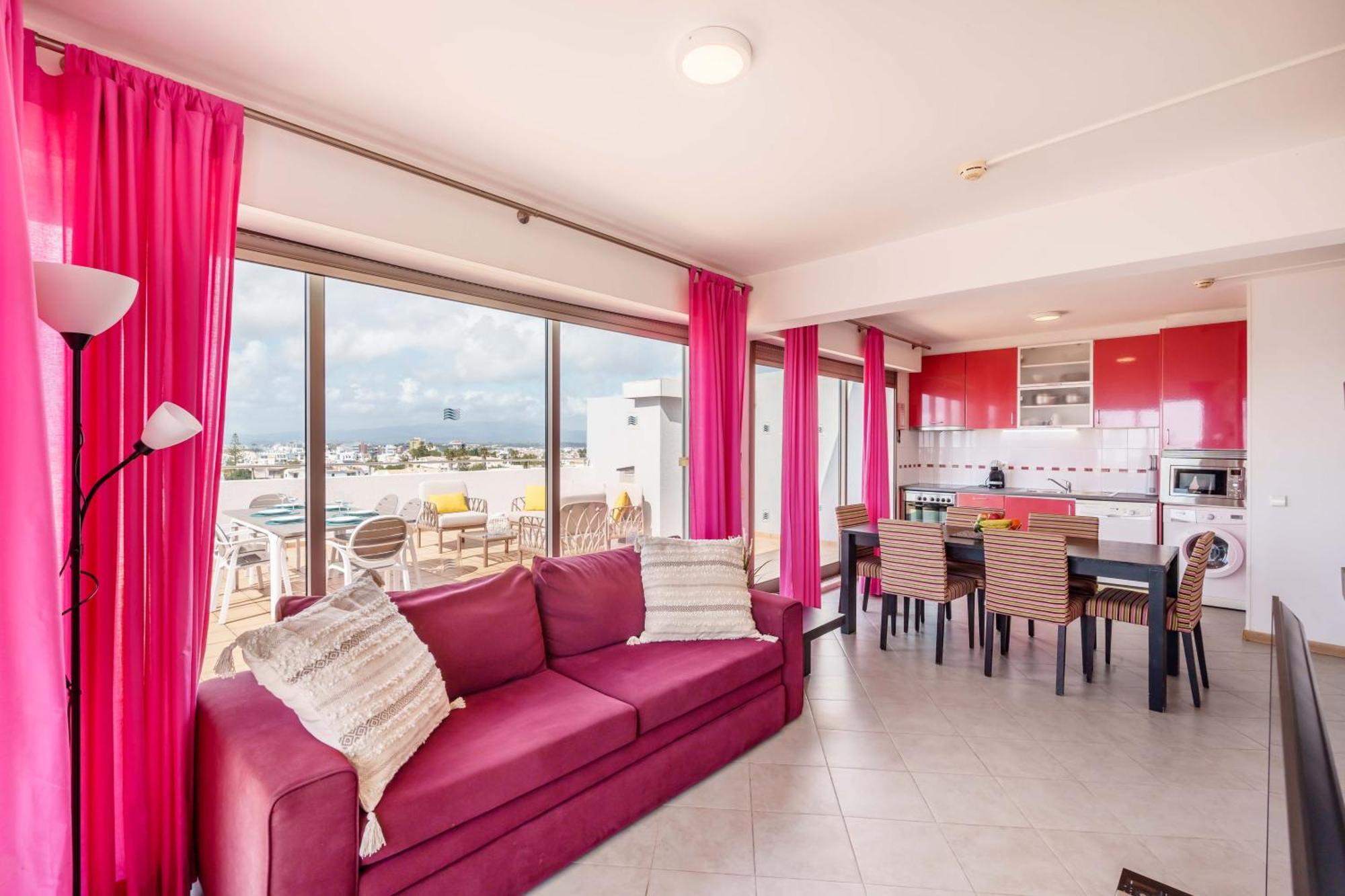 Apartment Spectacular 2 Bed Apartment, Huge Terrace And Sea View