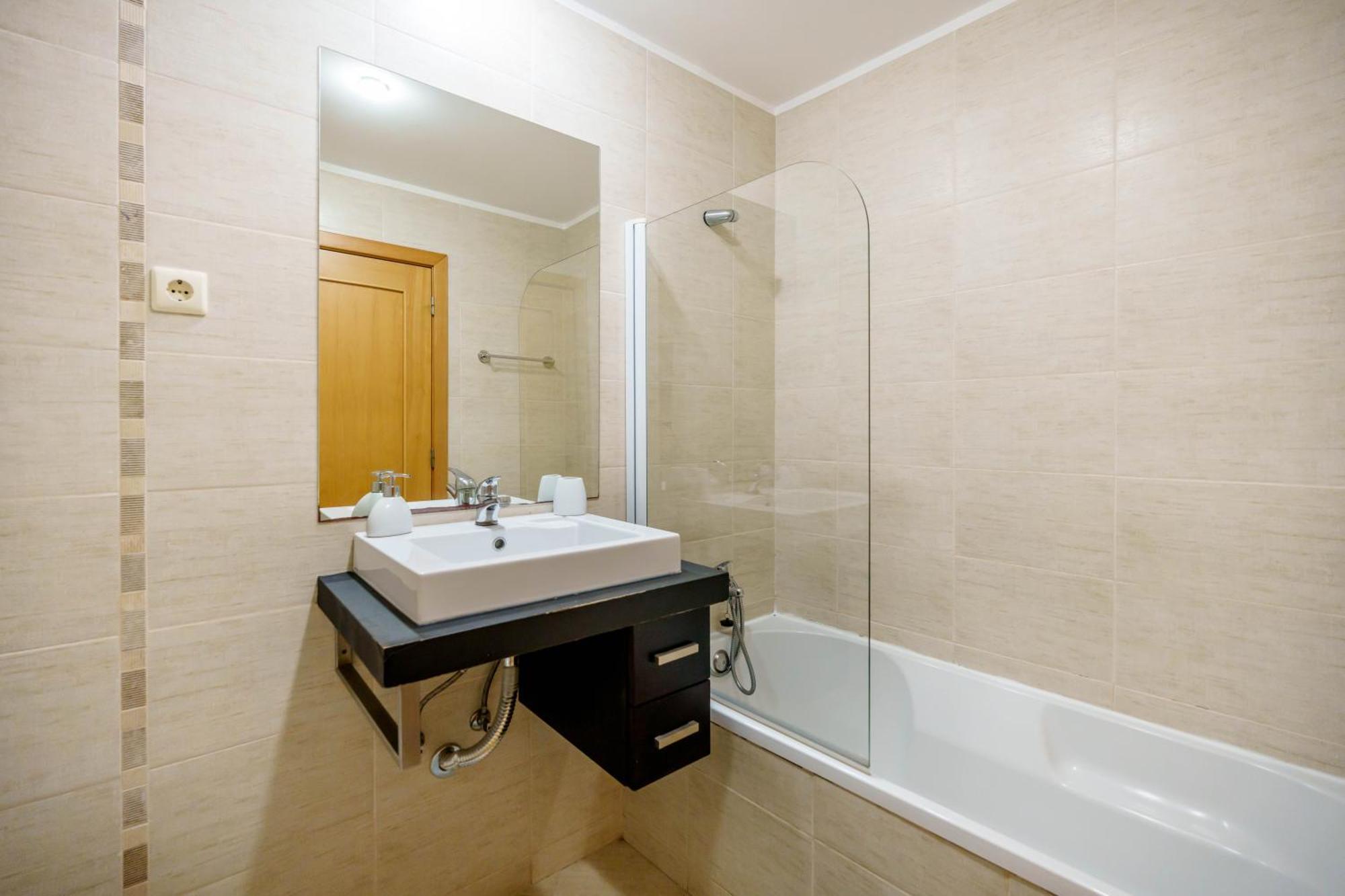 Spectacular 2 Bed Apartment, Huge Terrace And Sea View Apartment Portimao