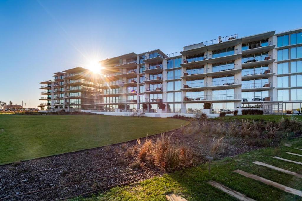 Bayline Gardens, & - Robalo By Bedzy Apartment *