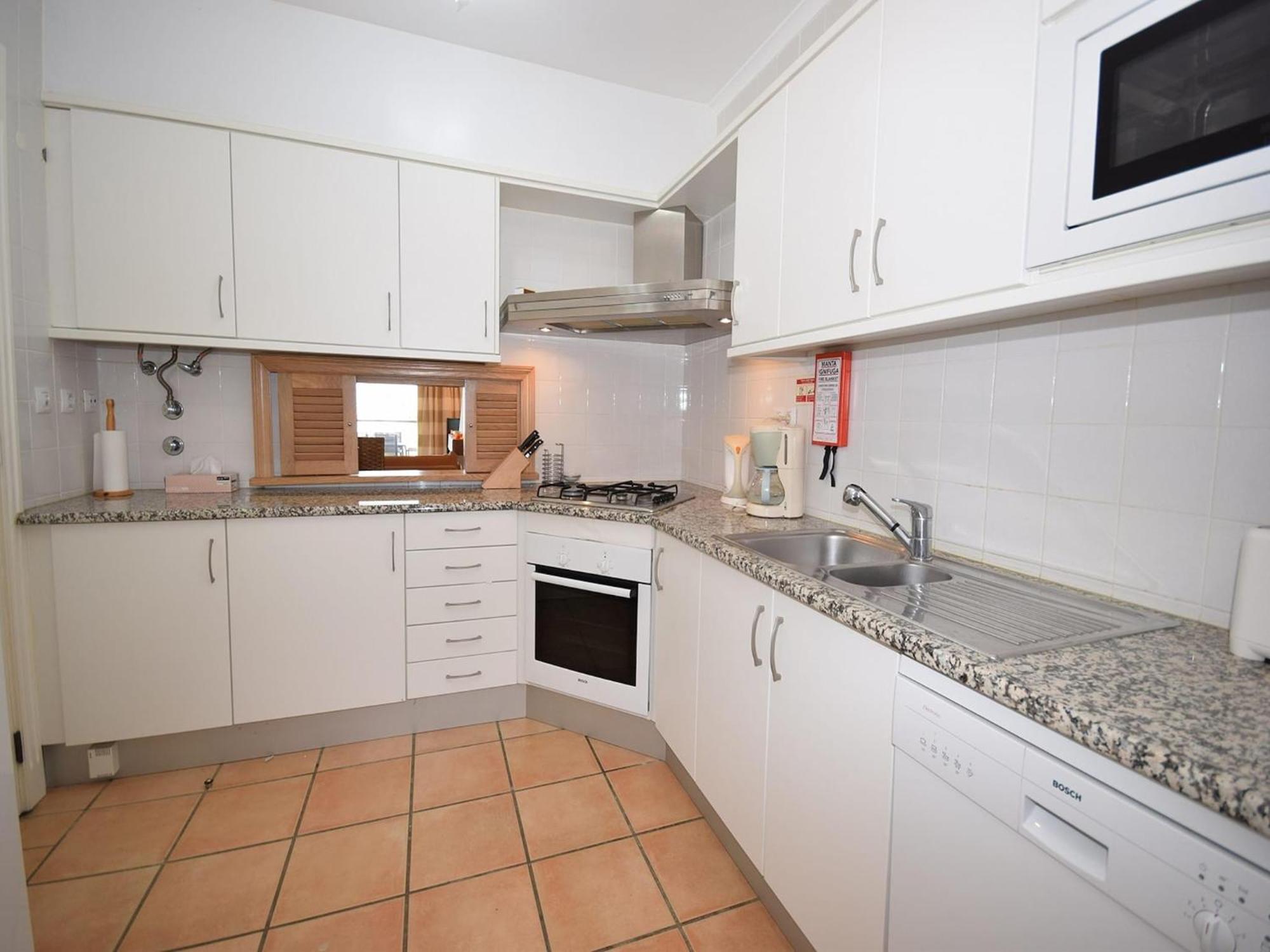 Apartment Spacious Apartment In Quarteira With Swimming Pool
