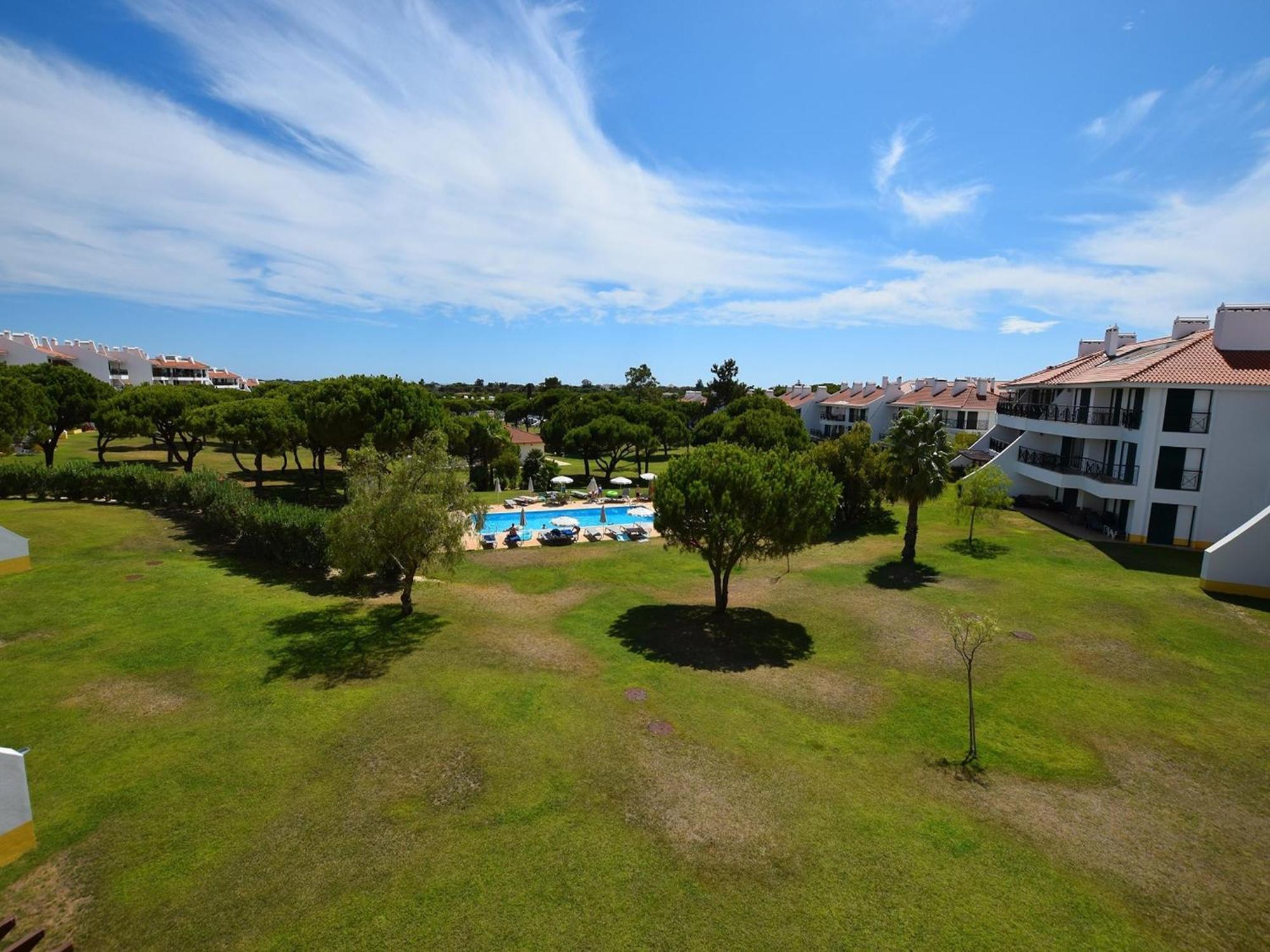 Spacious Apartment In Quarteira With Swimming Pool * Vilamoura