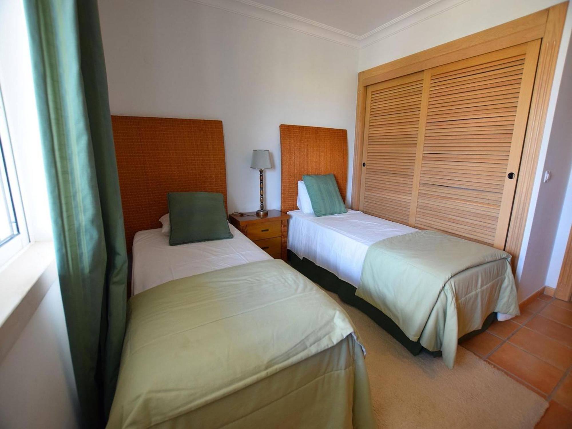 Spacious Apartment In Quarteira With Swimming Pool
