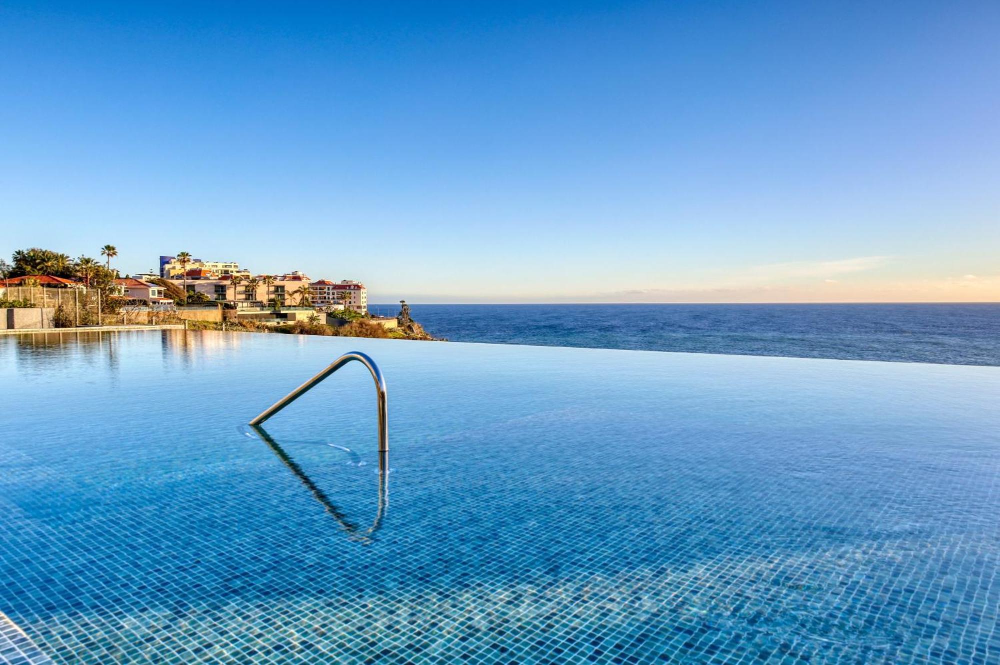 Acqua Blue, A In Madeira