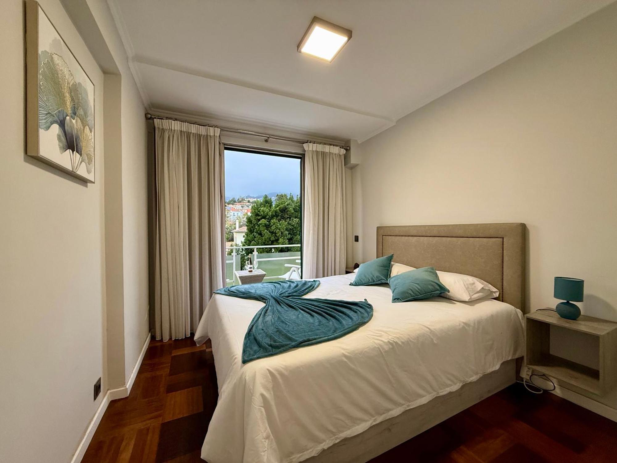 Center Apartment *