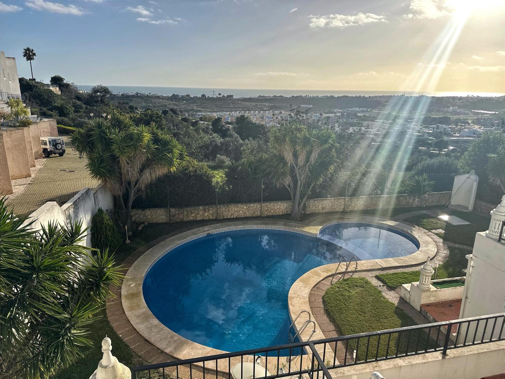 Cliff Enchantment - Pool And Sea View In Apartment
