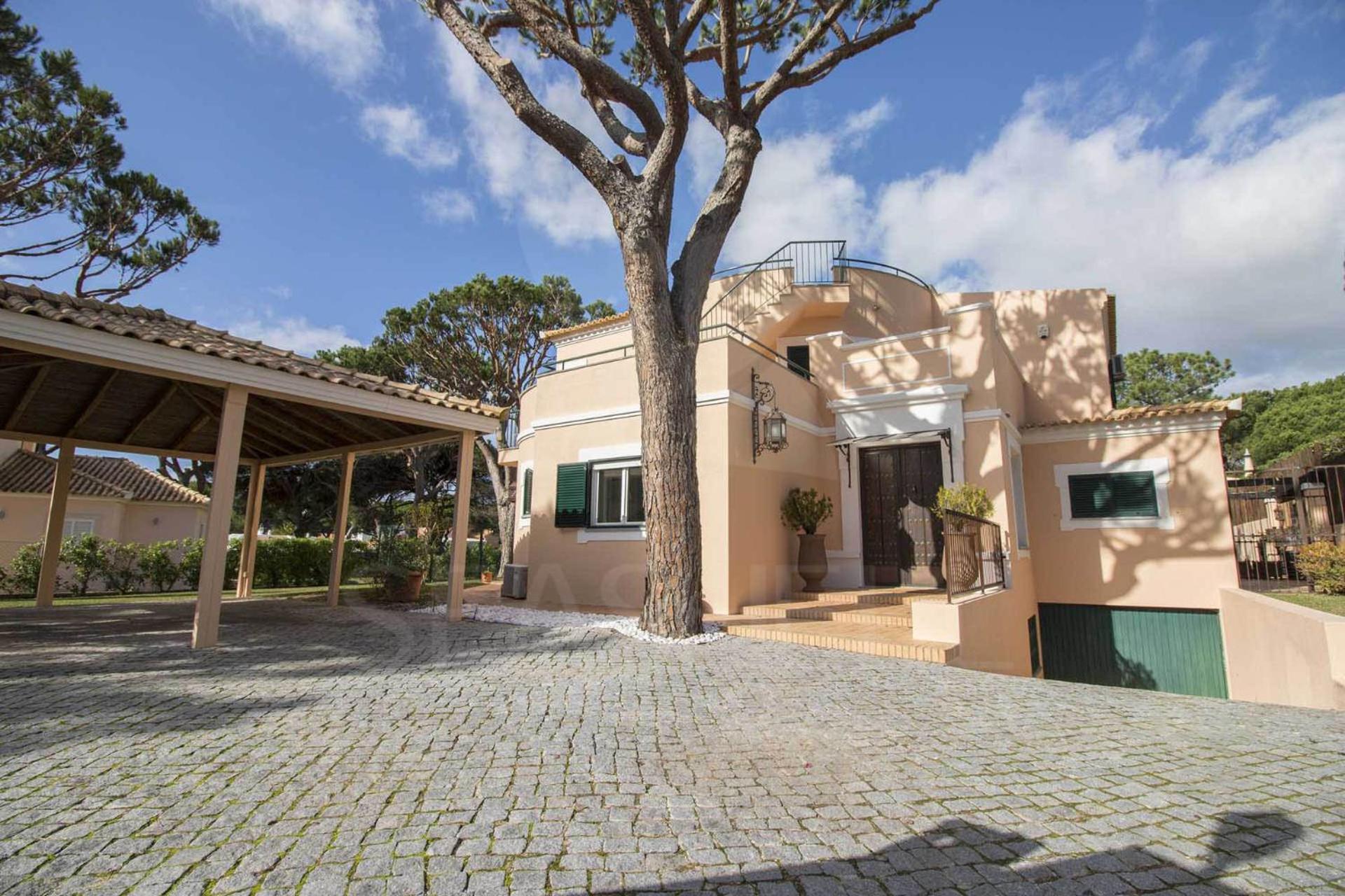 Rubi Villa *