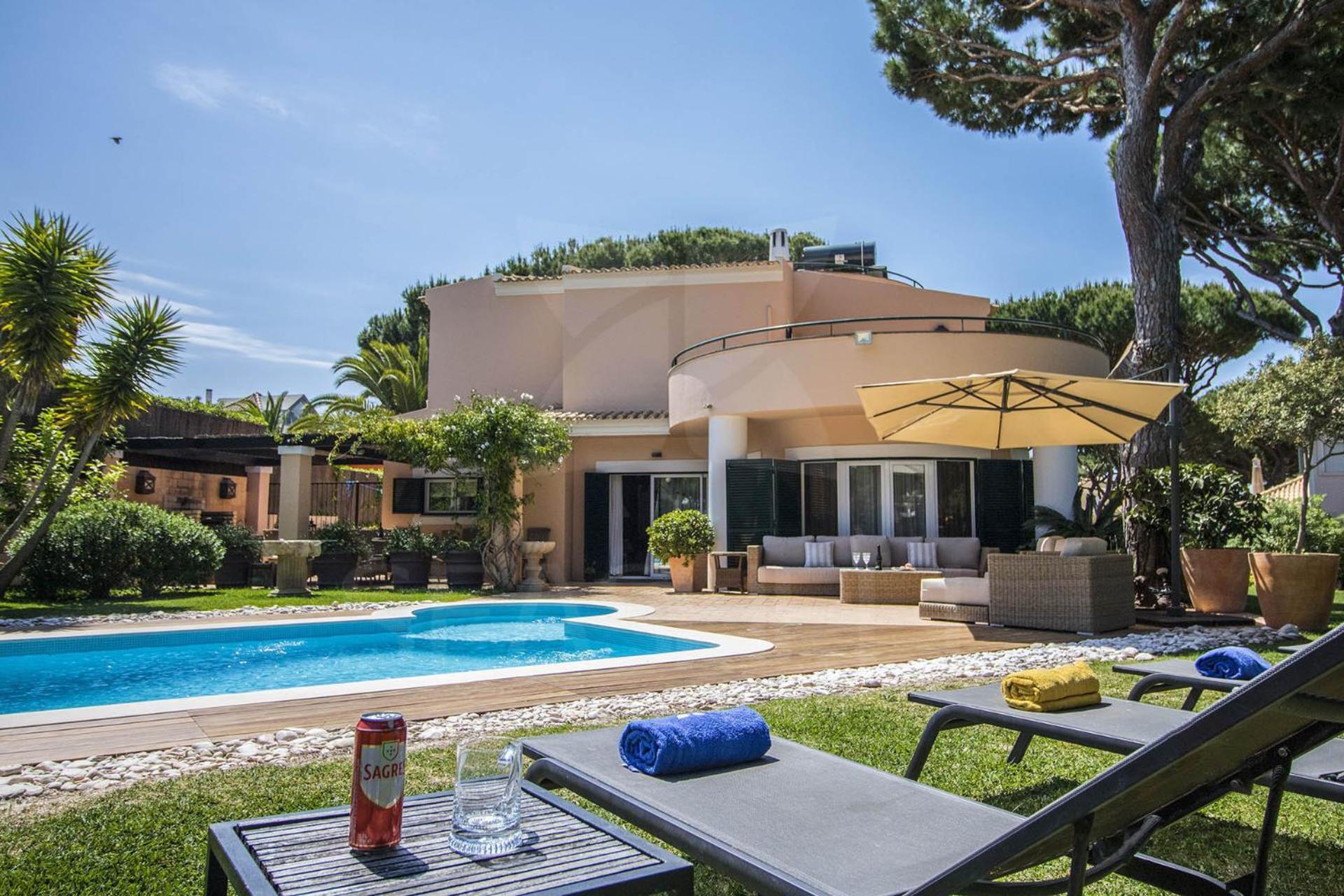 Rubi Villa