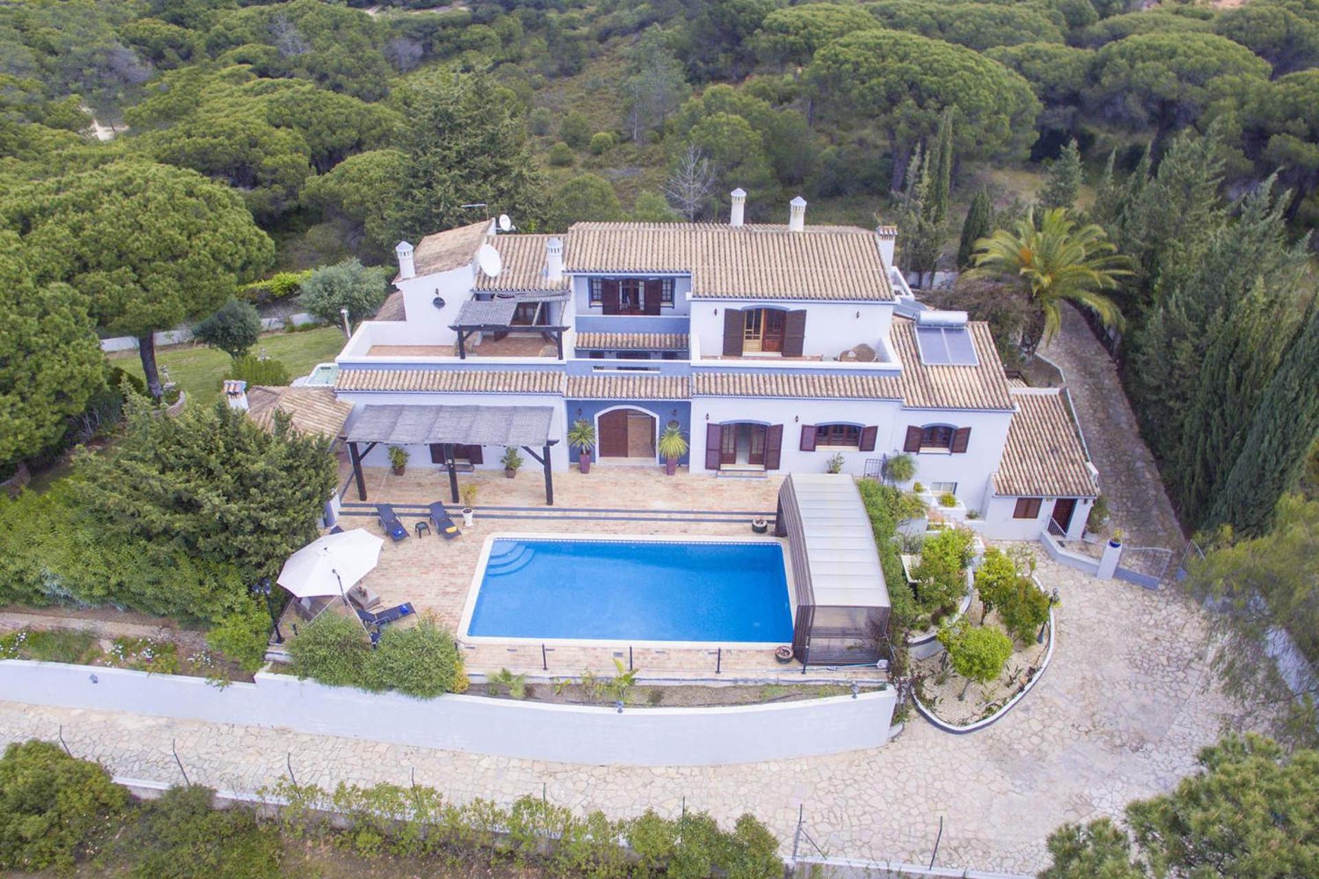 Villa Arrochela *