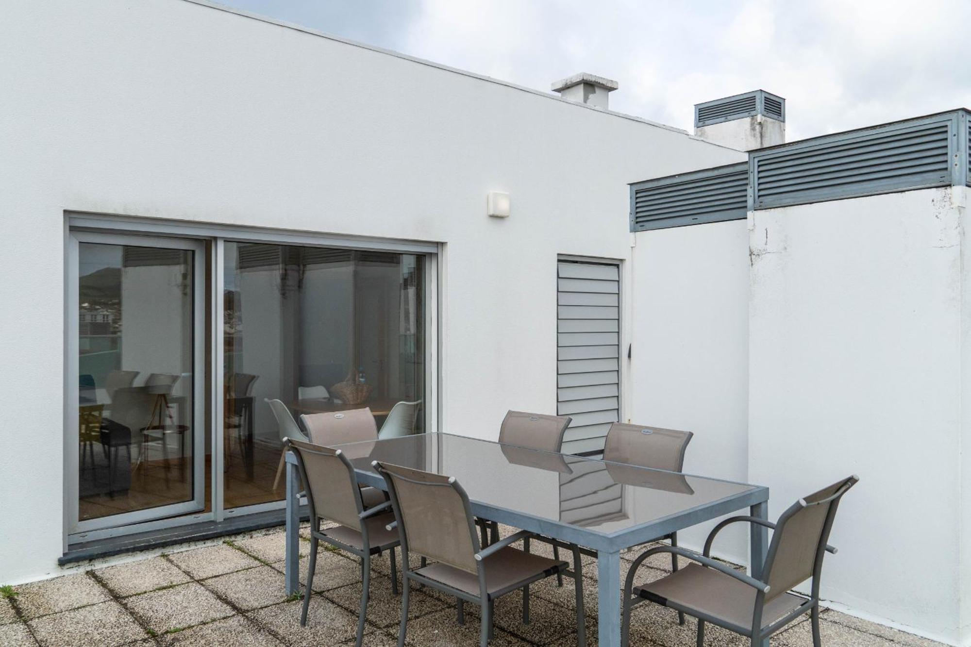 Rooftop Terrace Pdl