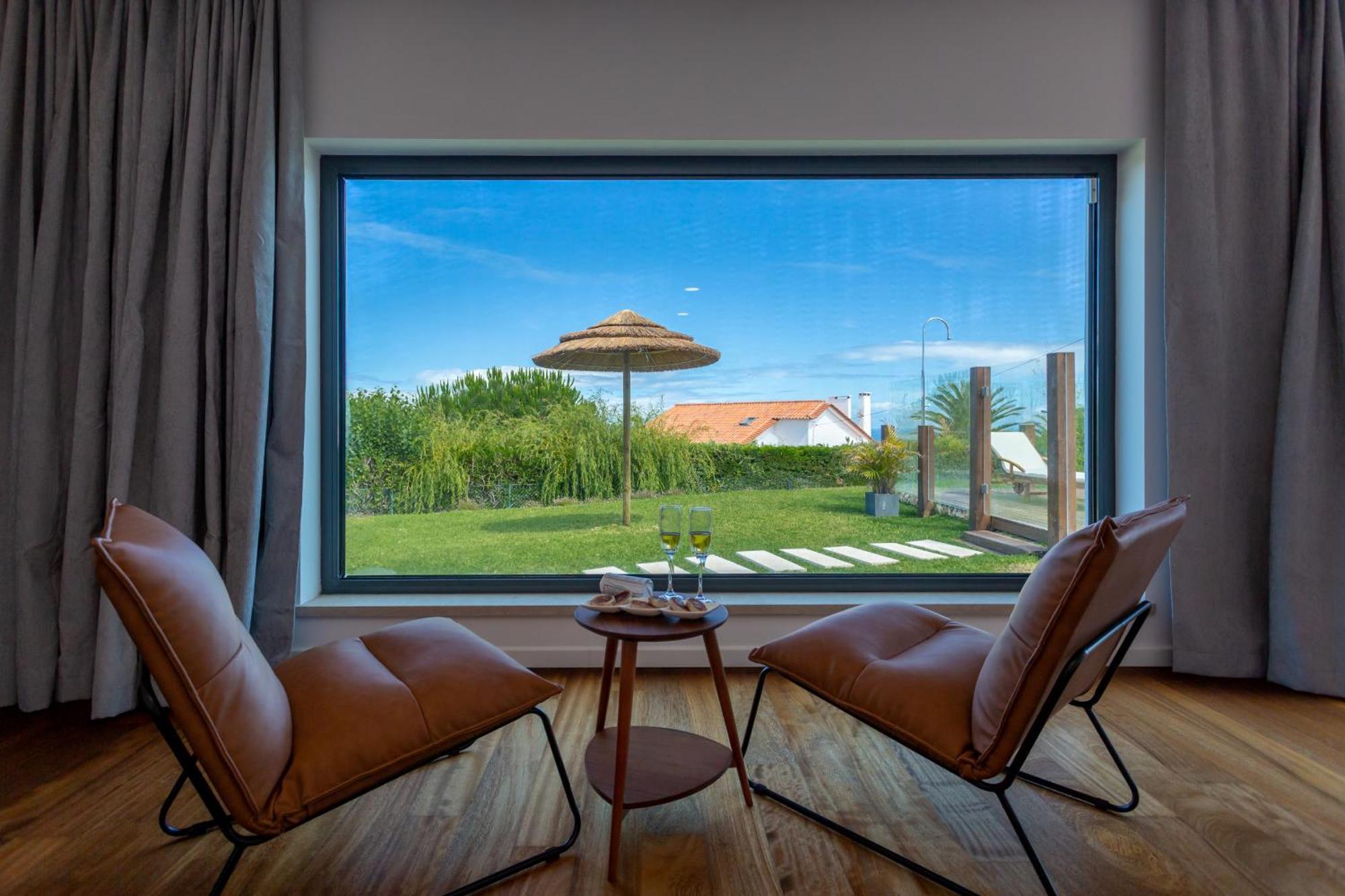 Penedo Escape Sea