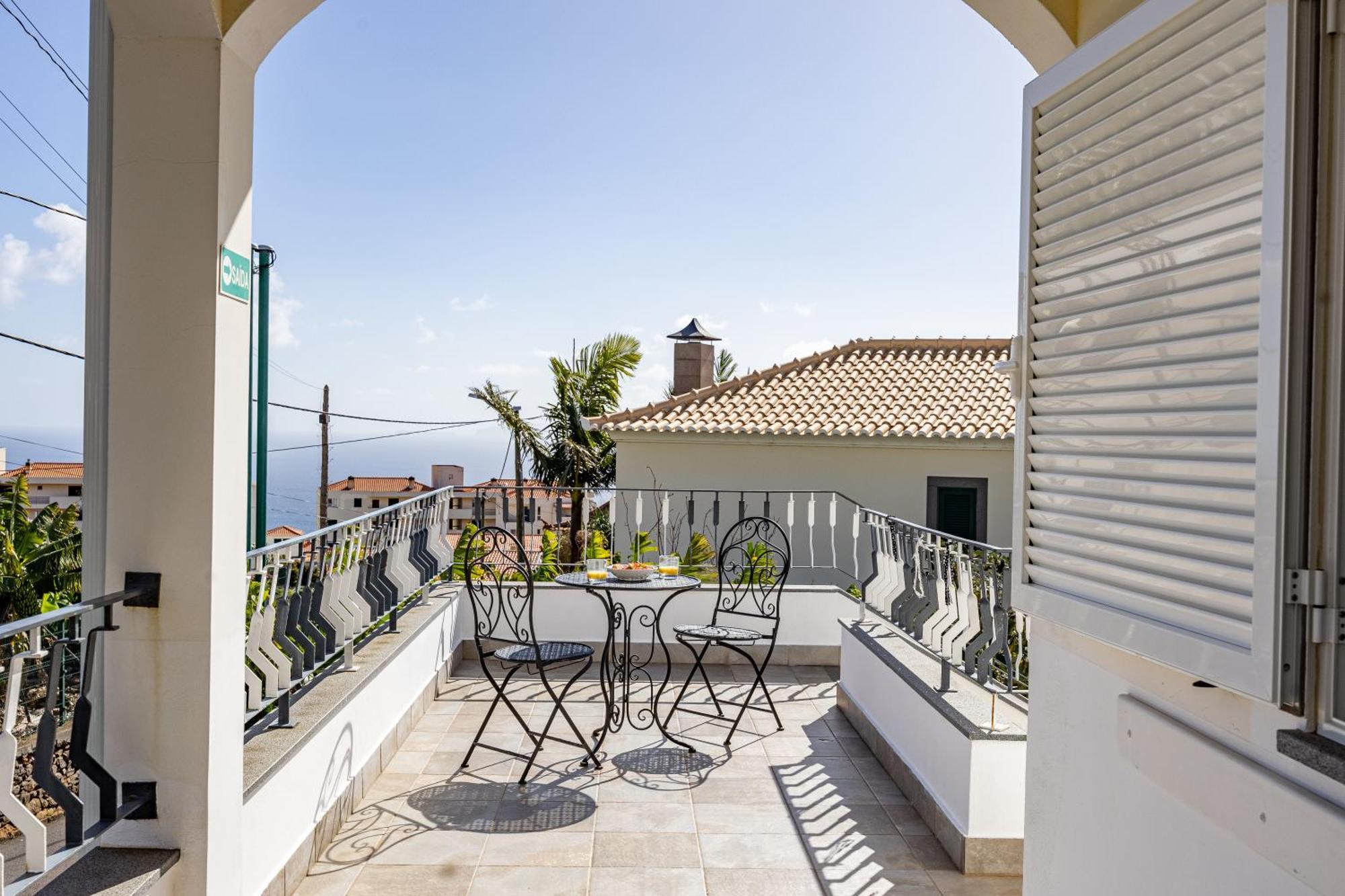 Apartment Azur & Bellevue Du Canico (Madeira)