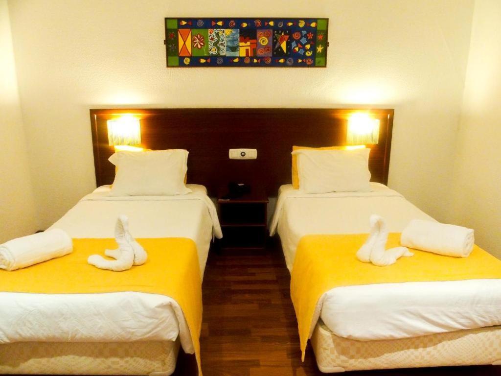 Hotel Residencial Mar E Sol 2*