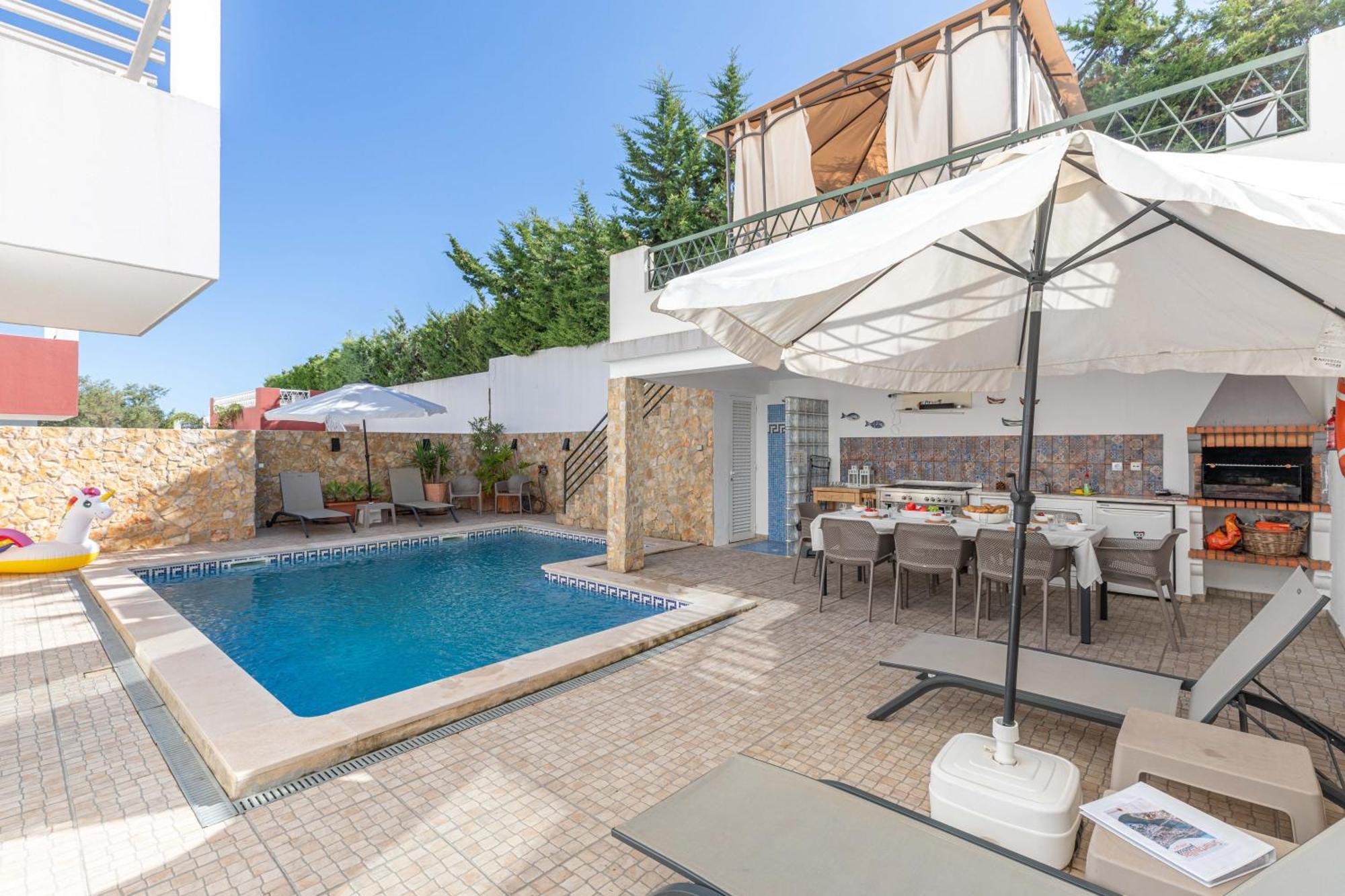Casa Jenny Holiday home