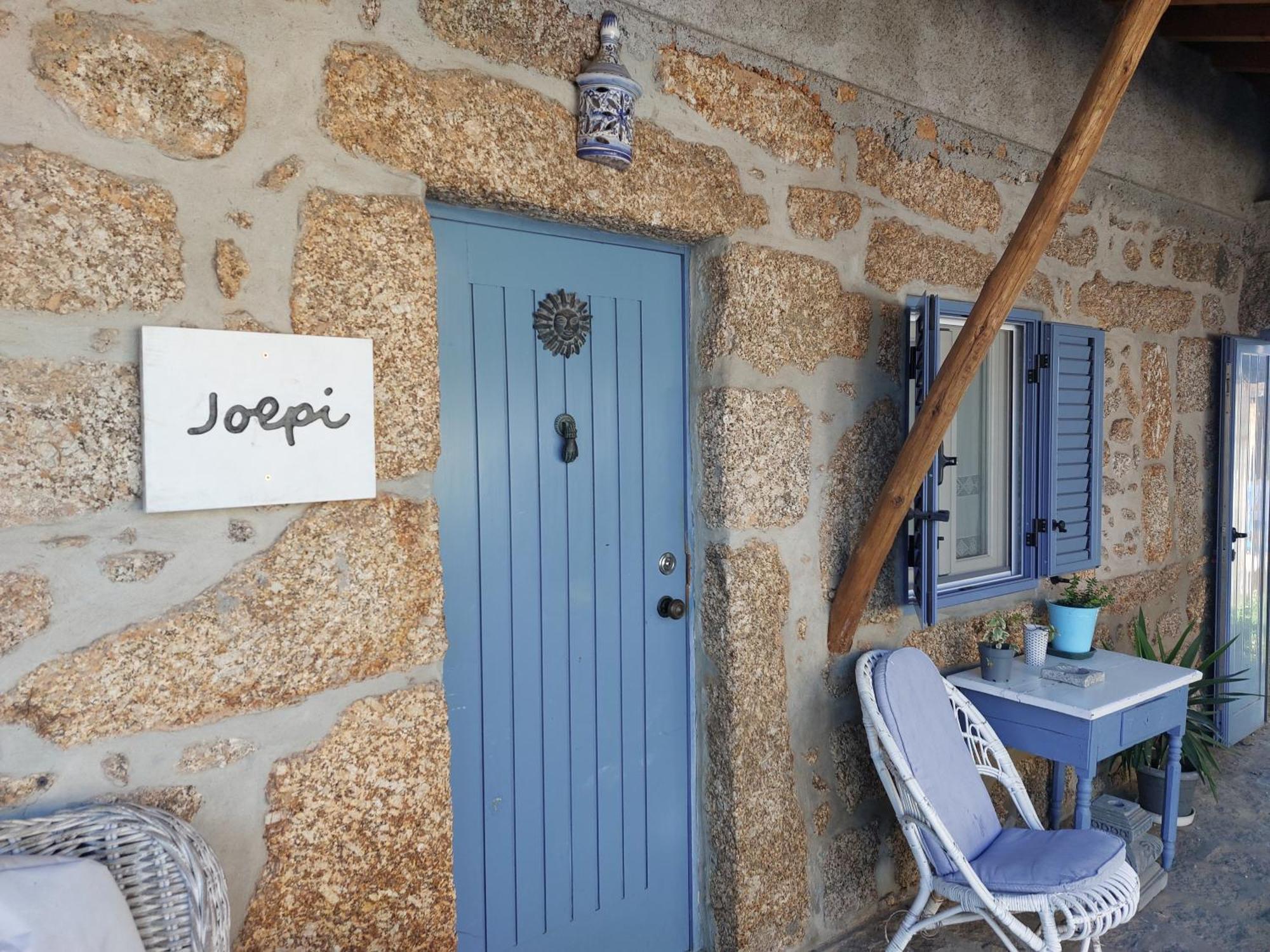Quinta Dos Corgos Bed & Breakfast *