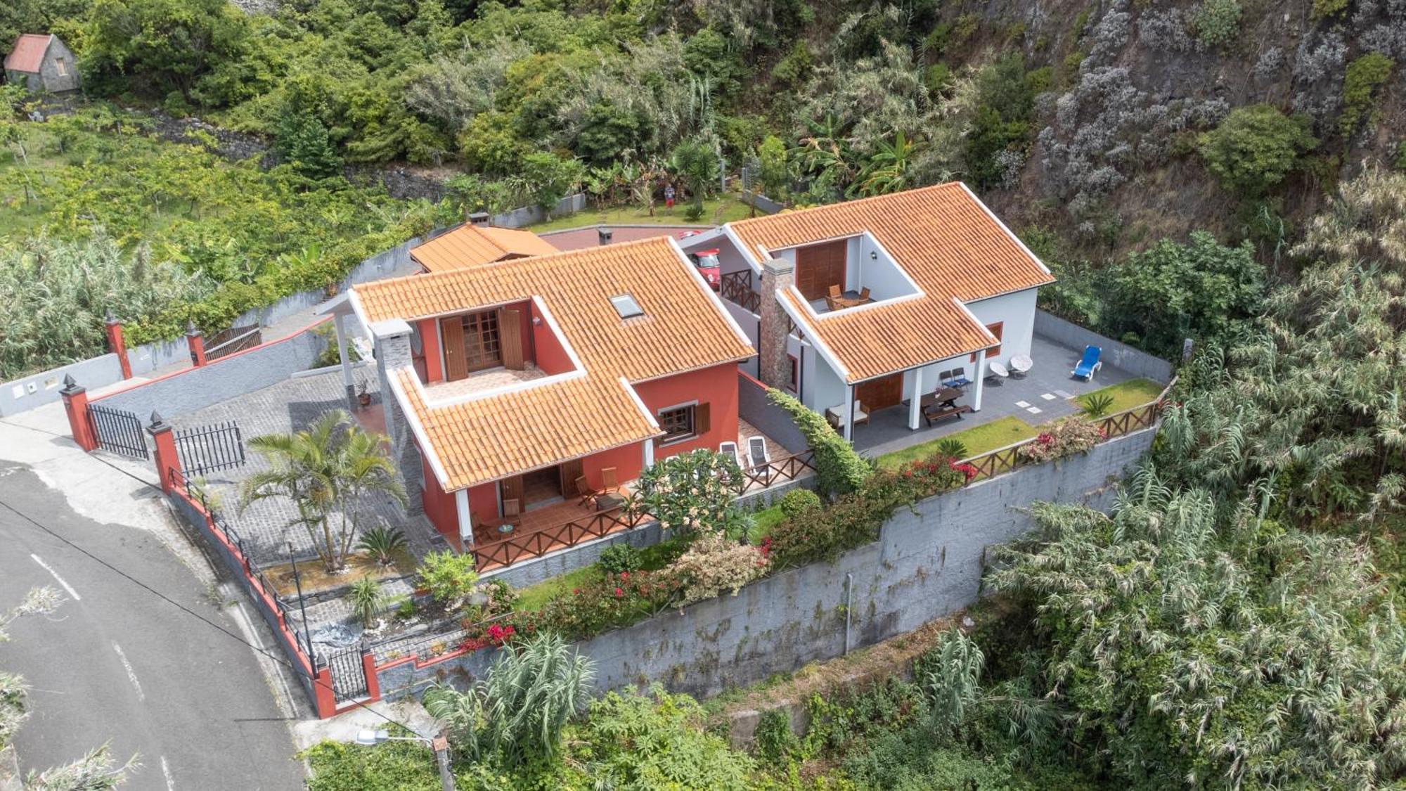 Casa Del Mar Ii By Galmi Apartment Arco de Sao Jorge