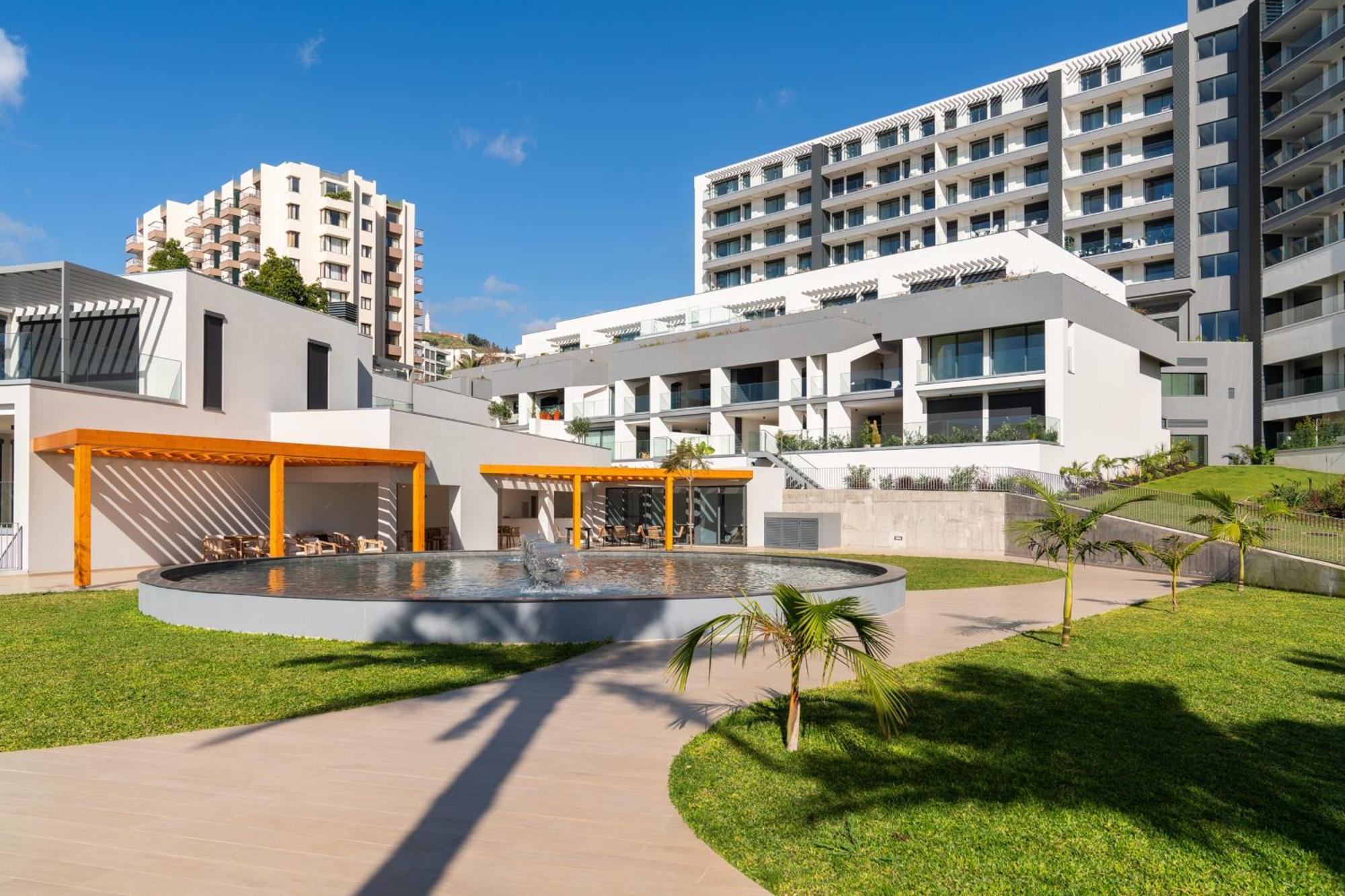 Acqua Iv By An Island Apartment