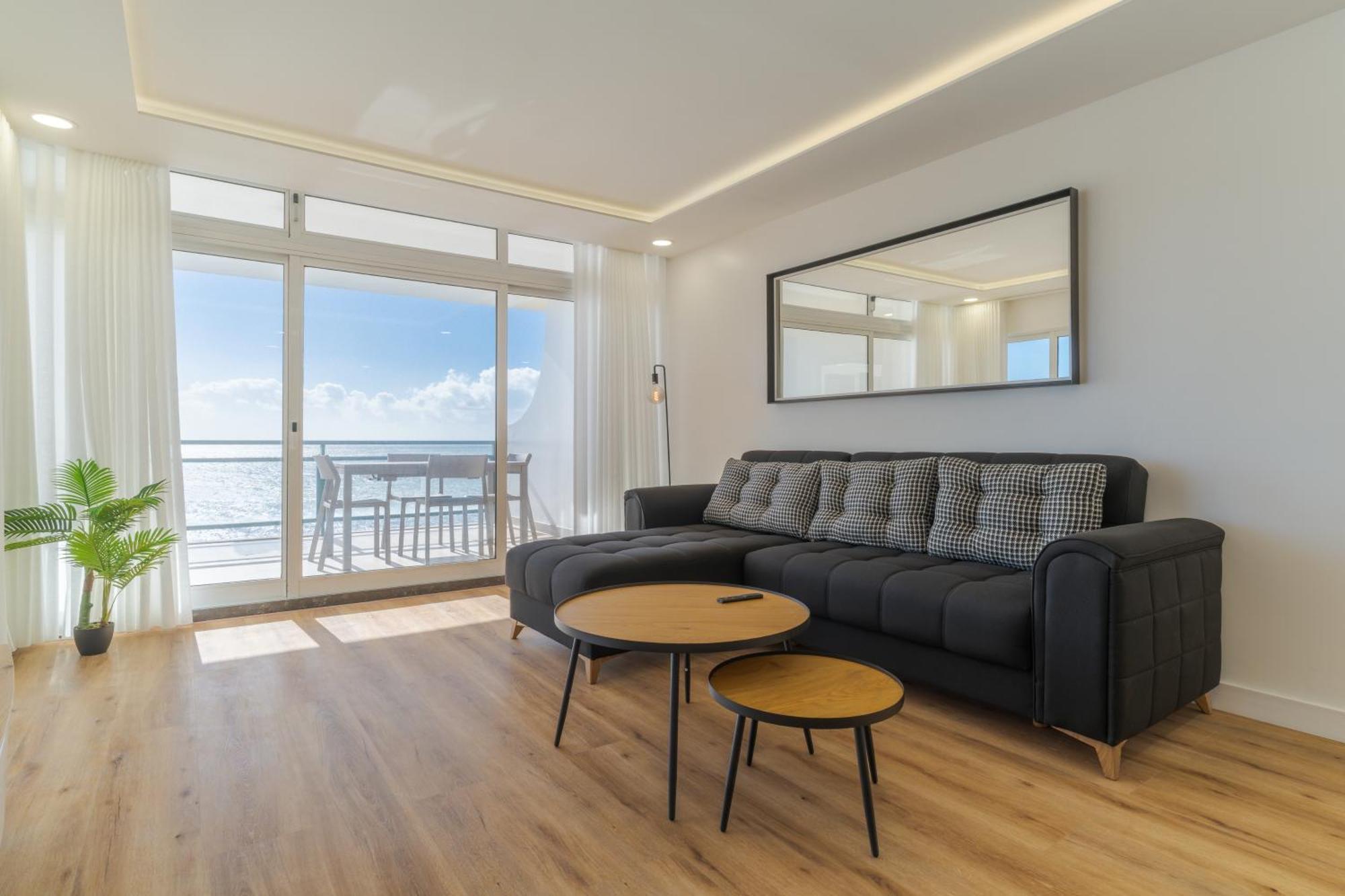Apartment Hip Heaven On