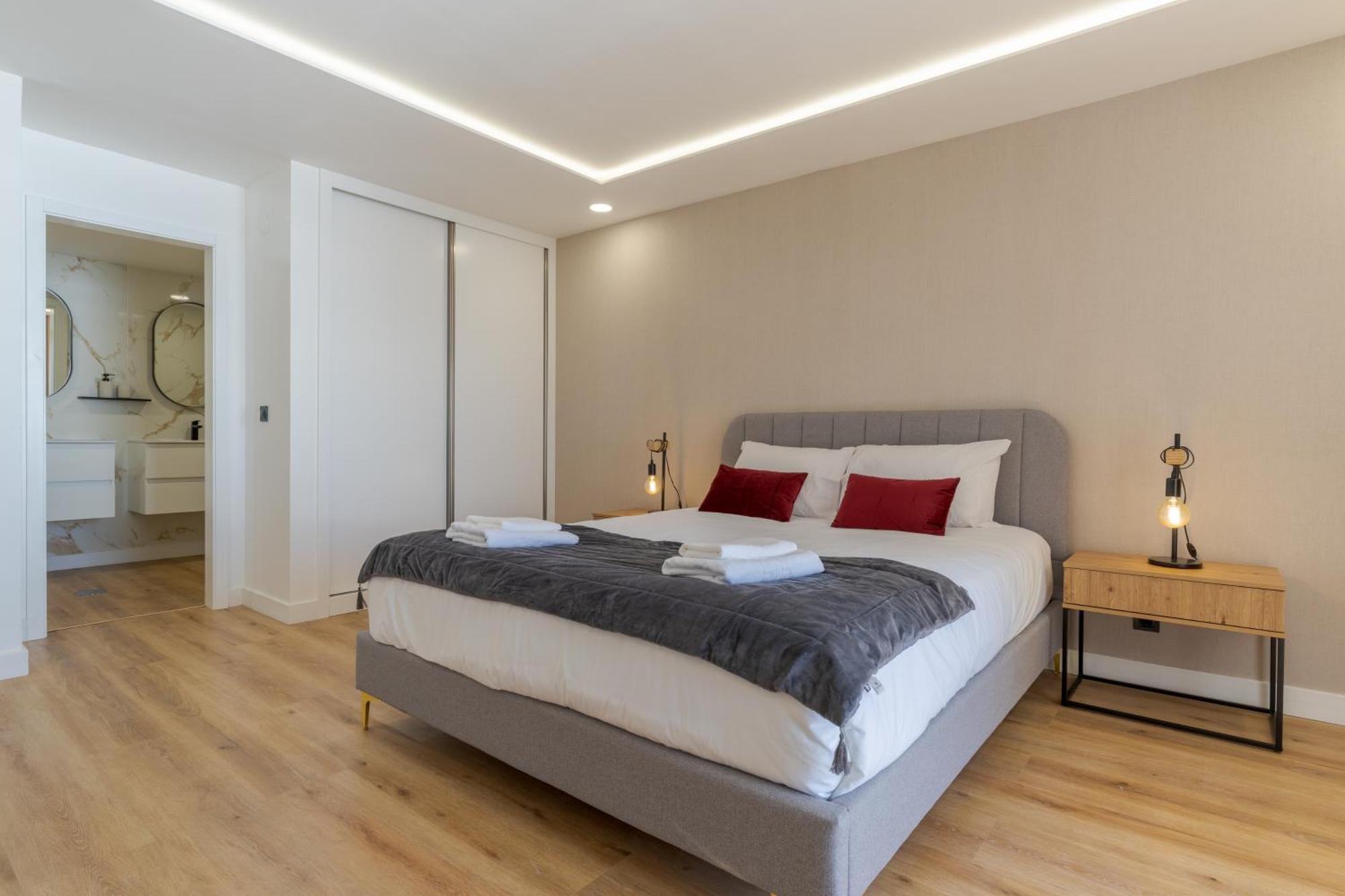 Hip Heaven On Apartment *