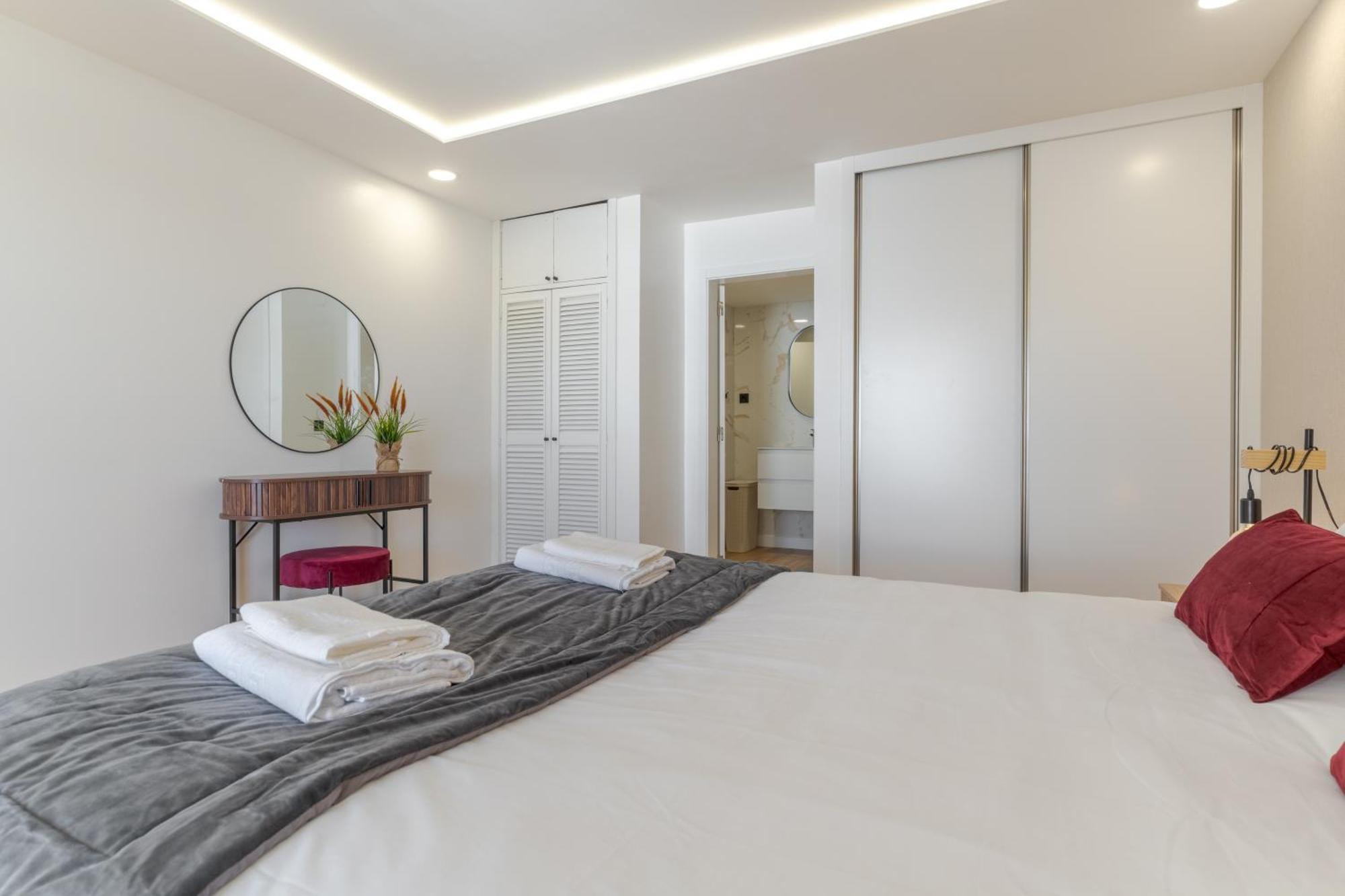 Hip Heaven On Apartment