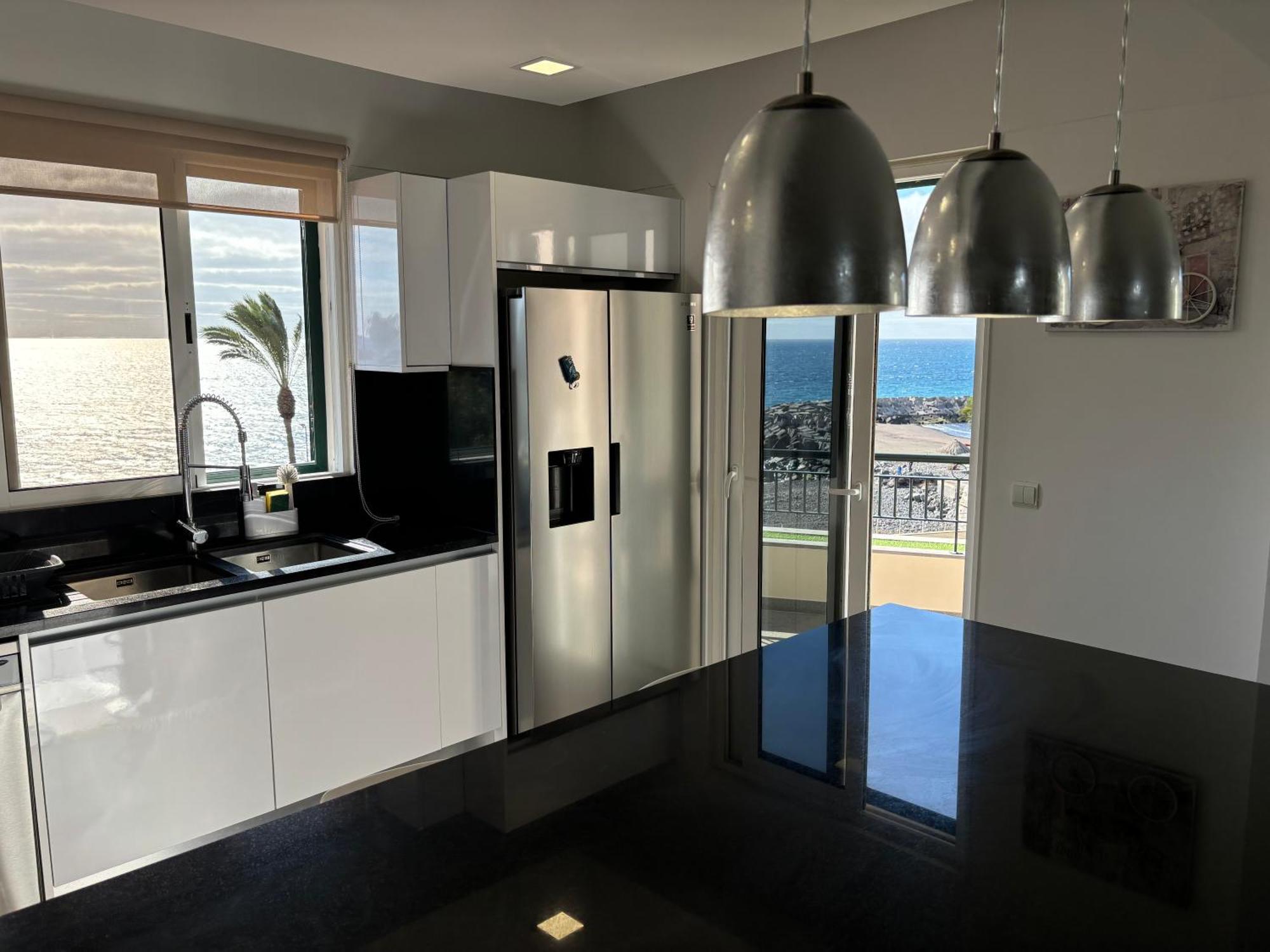 4 Saints Apartment *