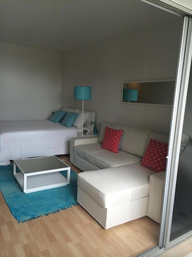 2 & 5- Side Casino Garden Apartment Estoril