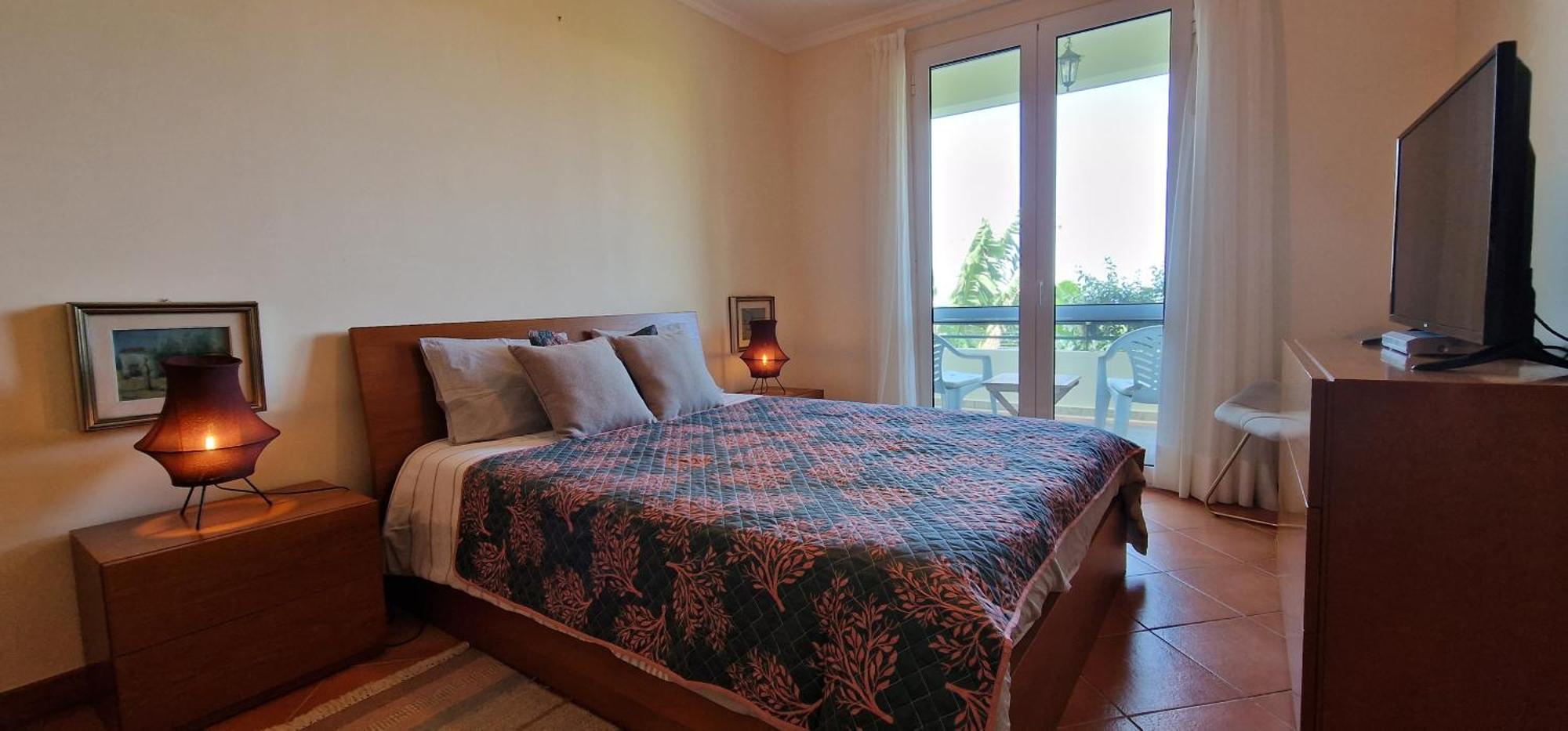 Sunny Arco Retreat Apartment *
