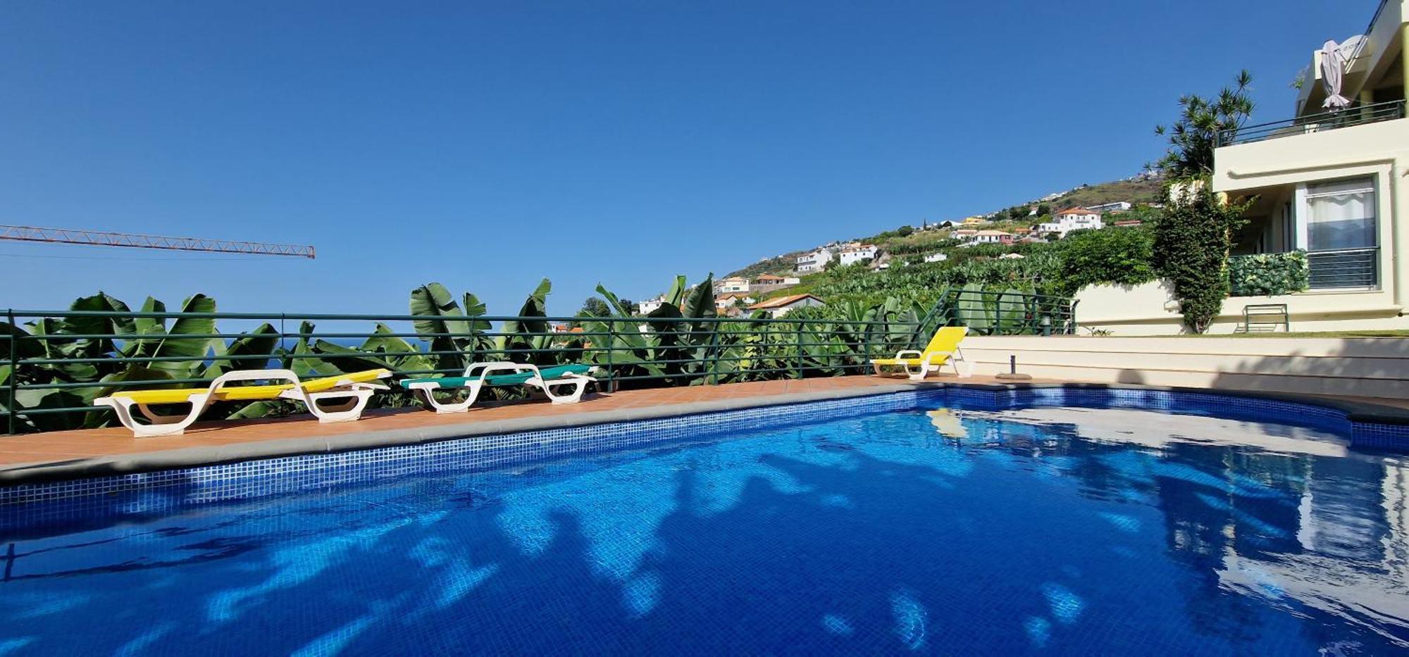 Sunny Arco Retreat Apartment *