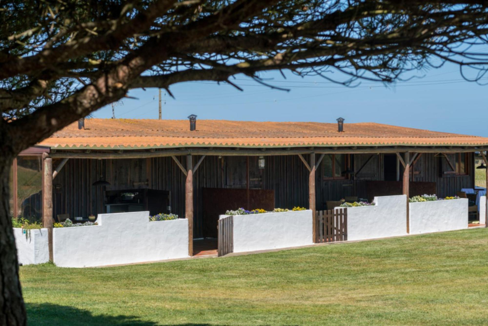 Monte Do Papa Leguas Country house *