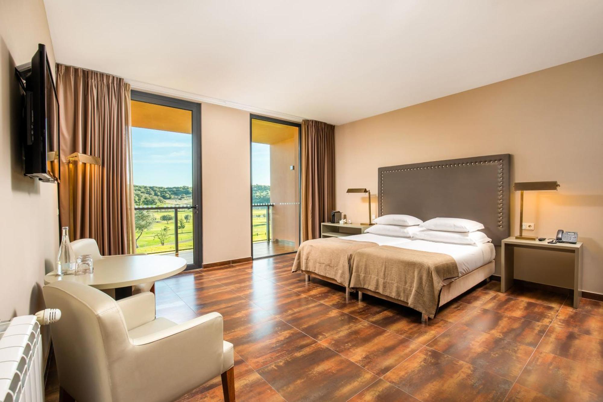 Nau Morgado Golf & Country Club Hotel