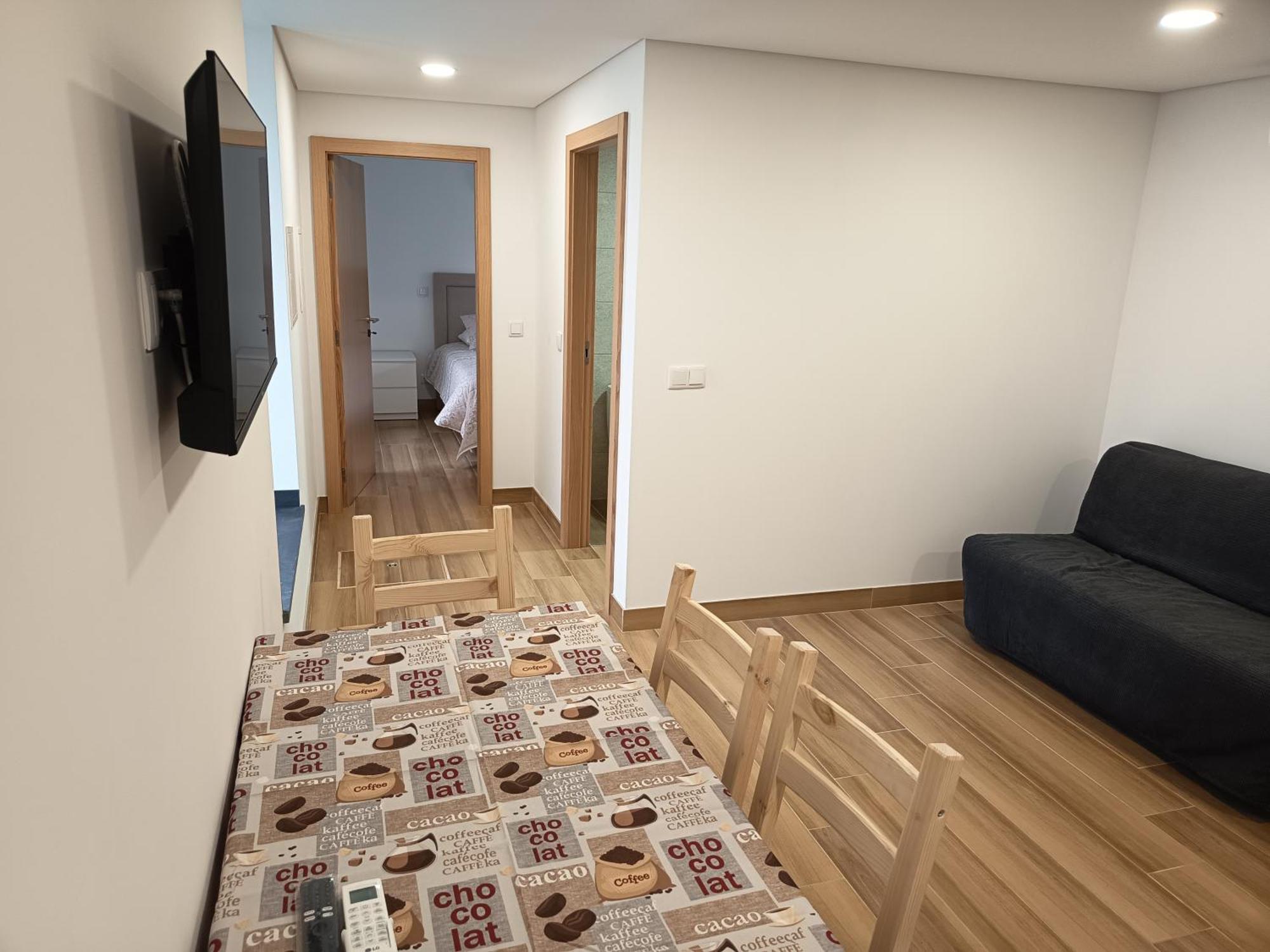 Casa De Baixo Apartment *