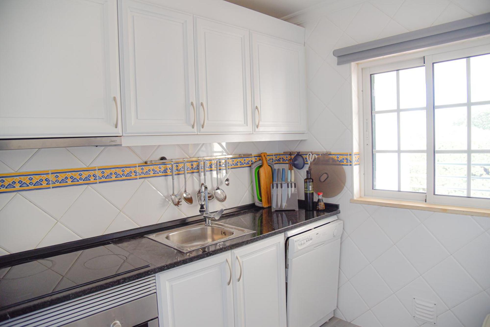 Family Sea View Apartment
