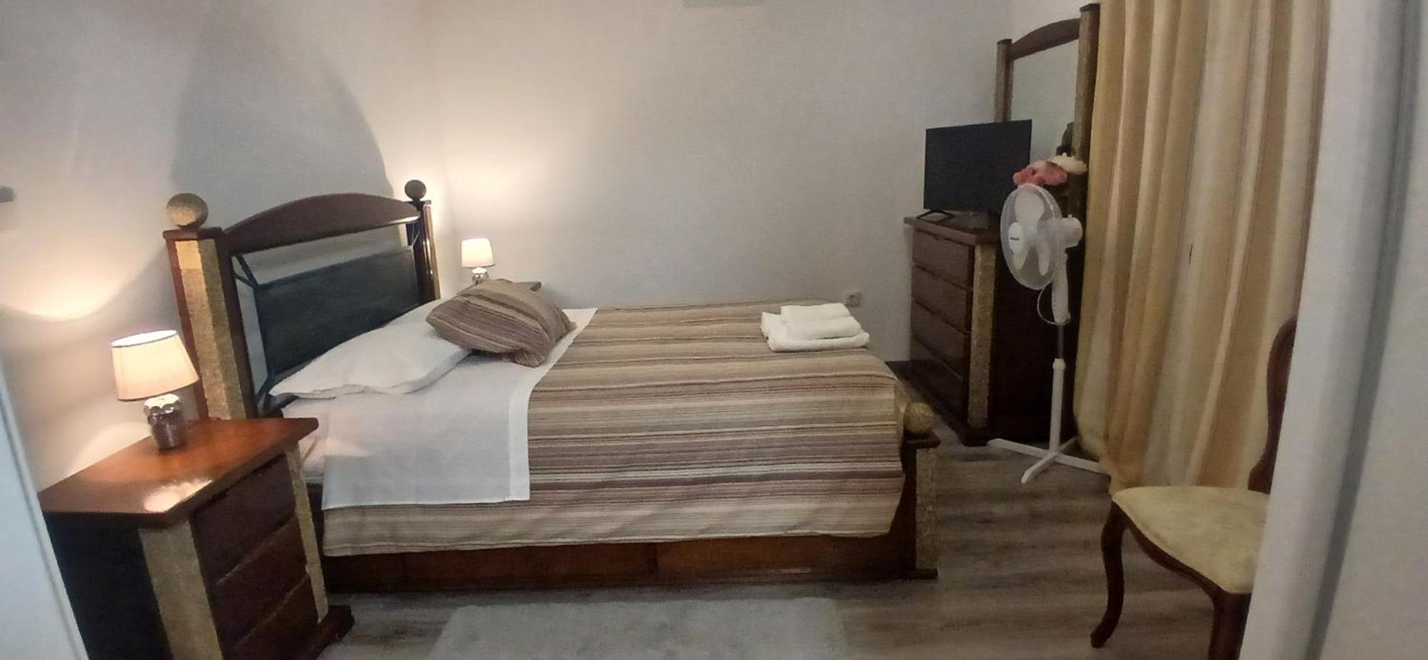 Casa Do Olival - Andar Moradia T2 Homestay *