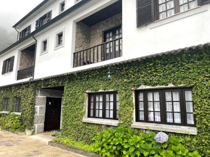 Serrana Inn *