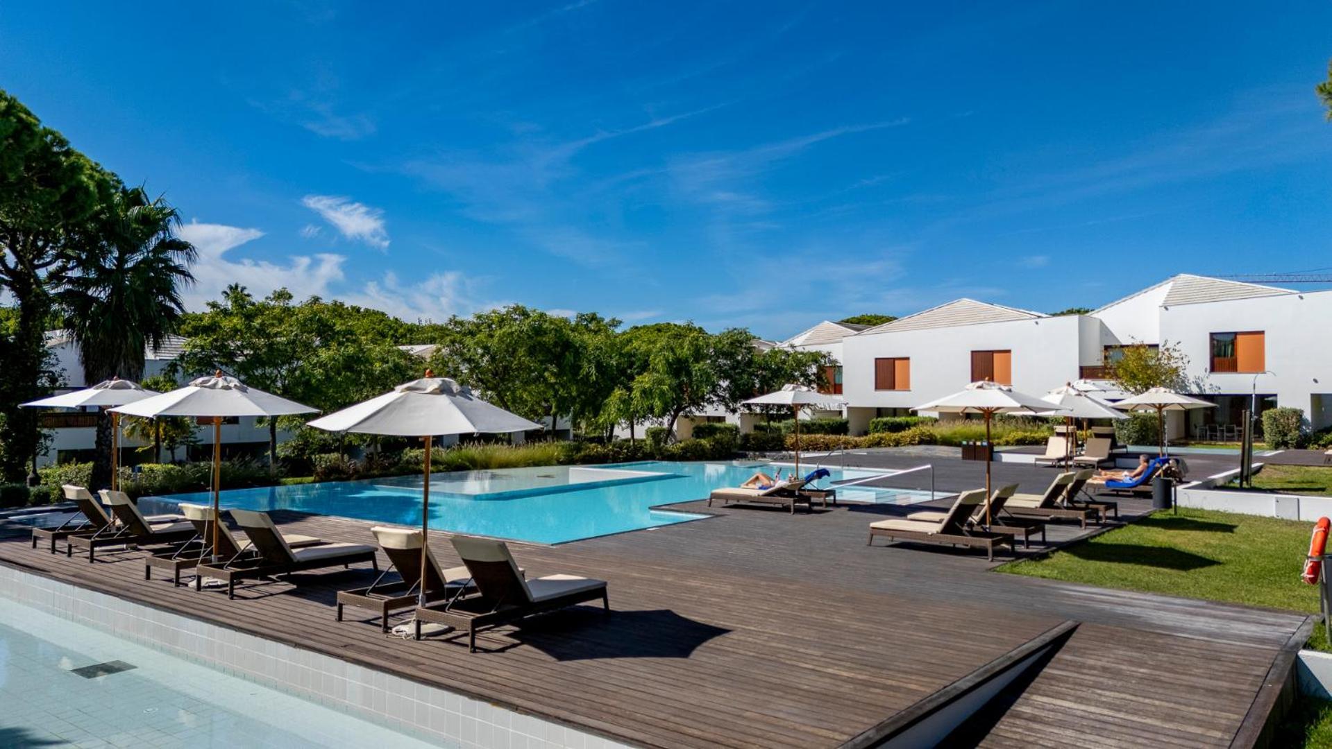 Pine Cliffs Village 5*