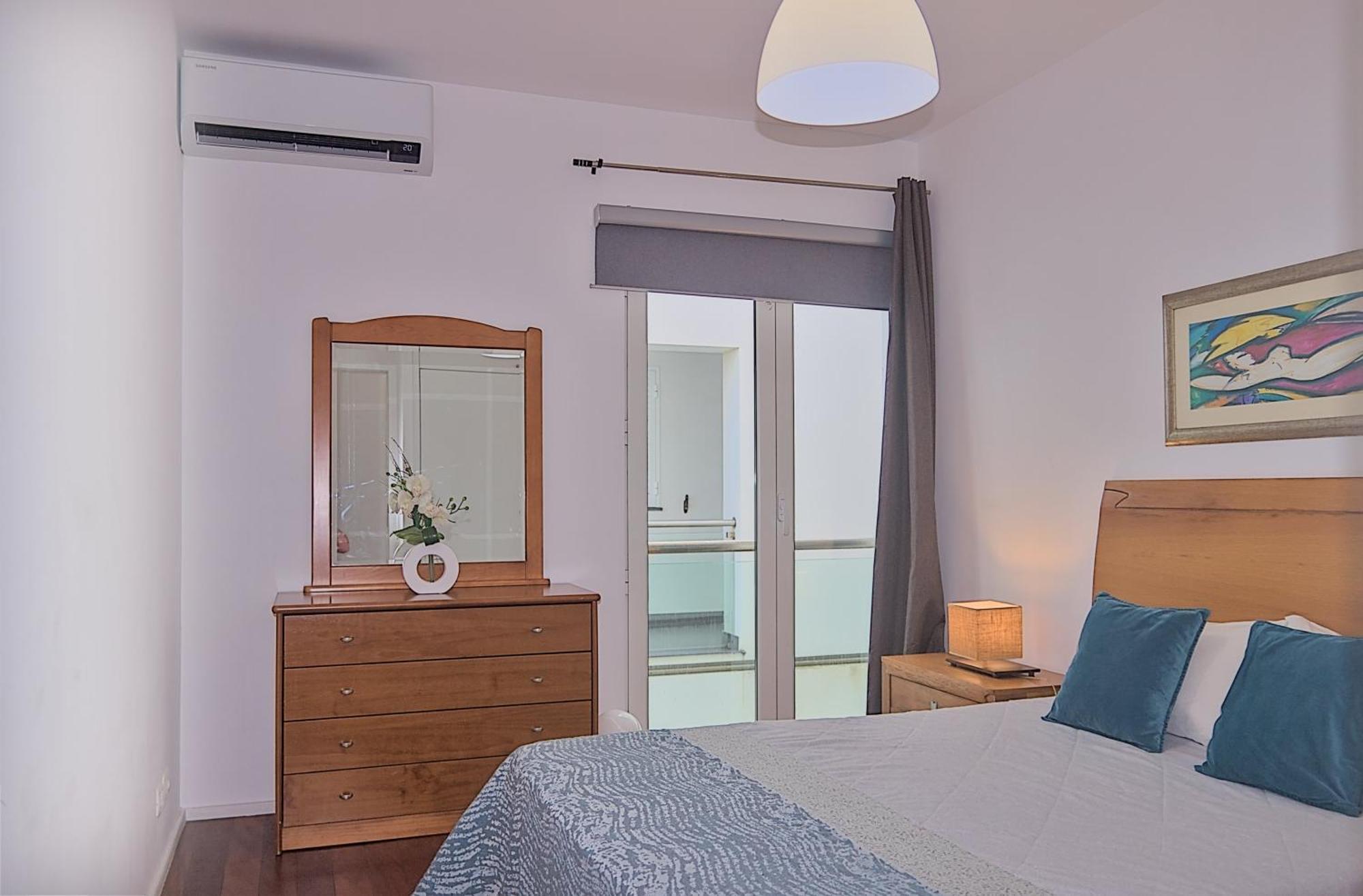 Downtown Da Vitoria Al Apartment Praia da Vitoria