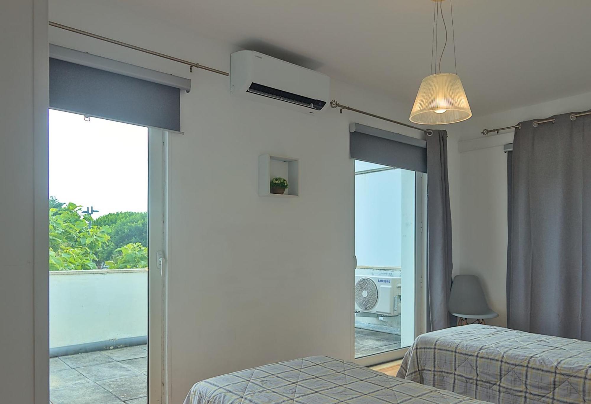 Downtown Da Vitoria Al Apartment